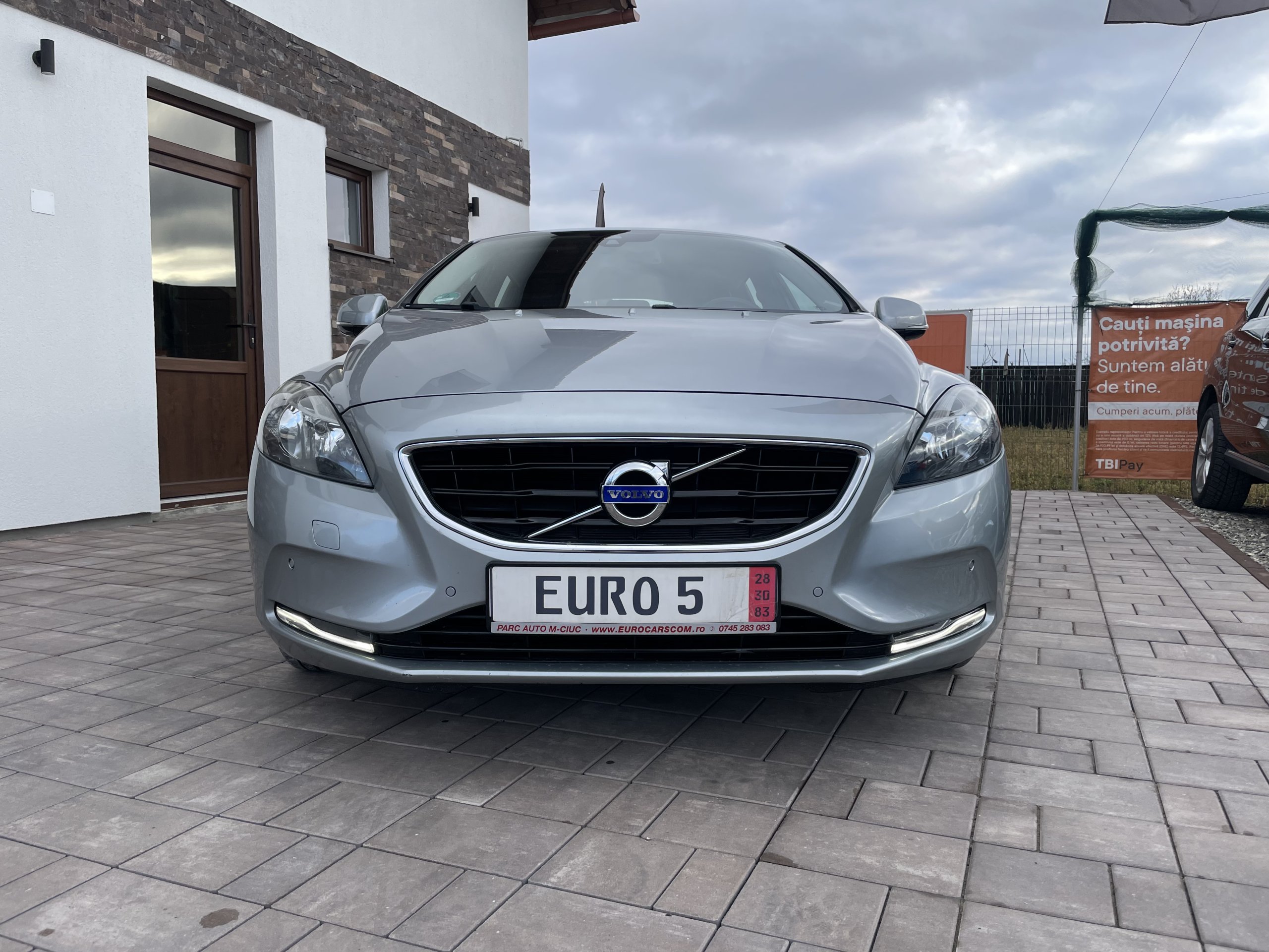 Volvo V40 2015 2.0 Diesel 190 CP