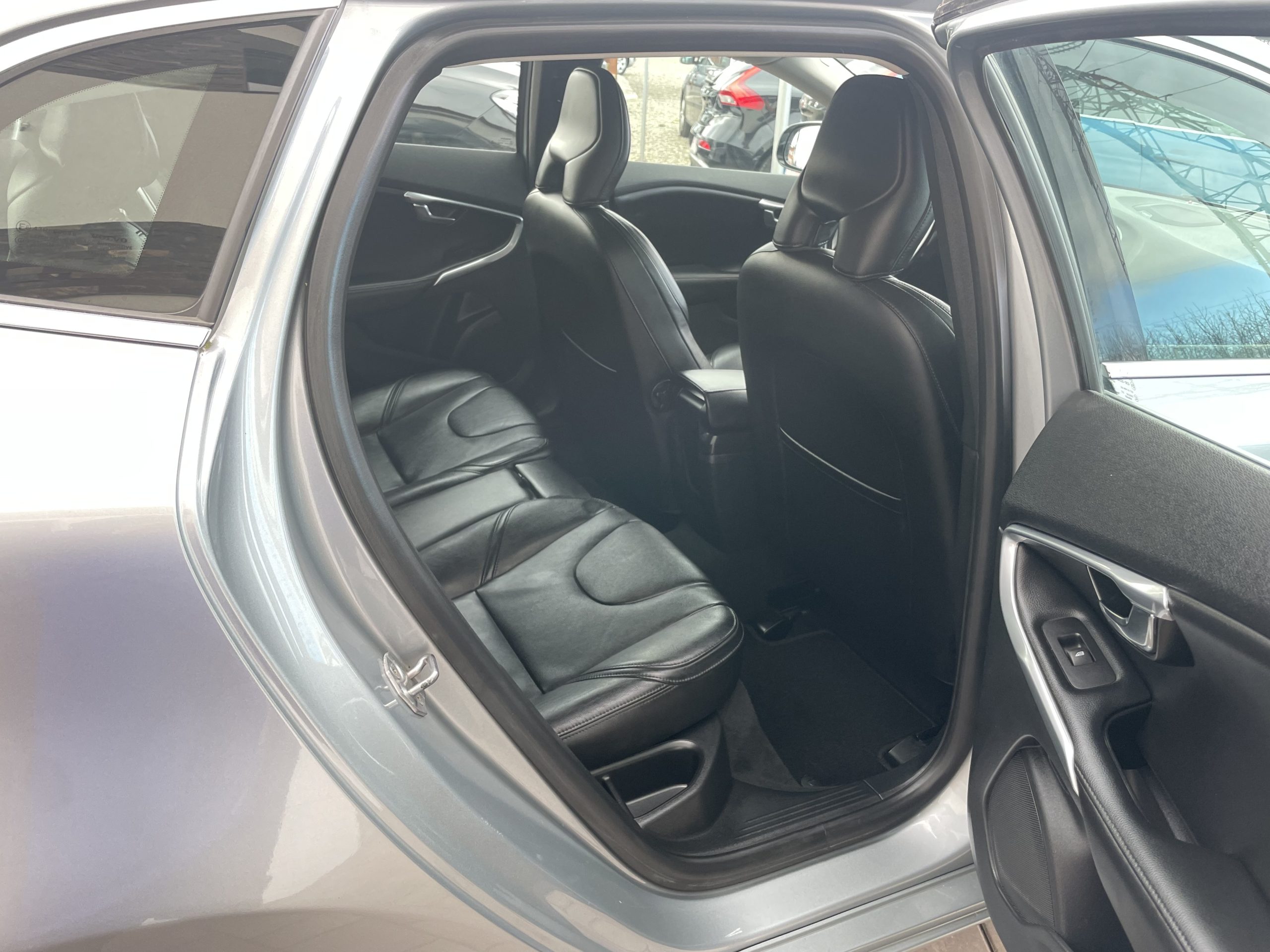 Volvo V40 2015 2.0 Diesel 190 CP