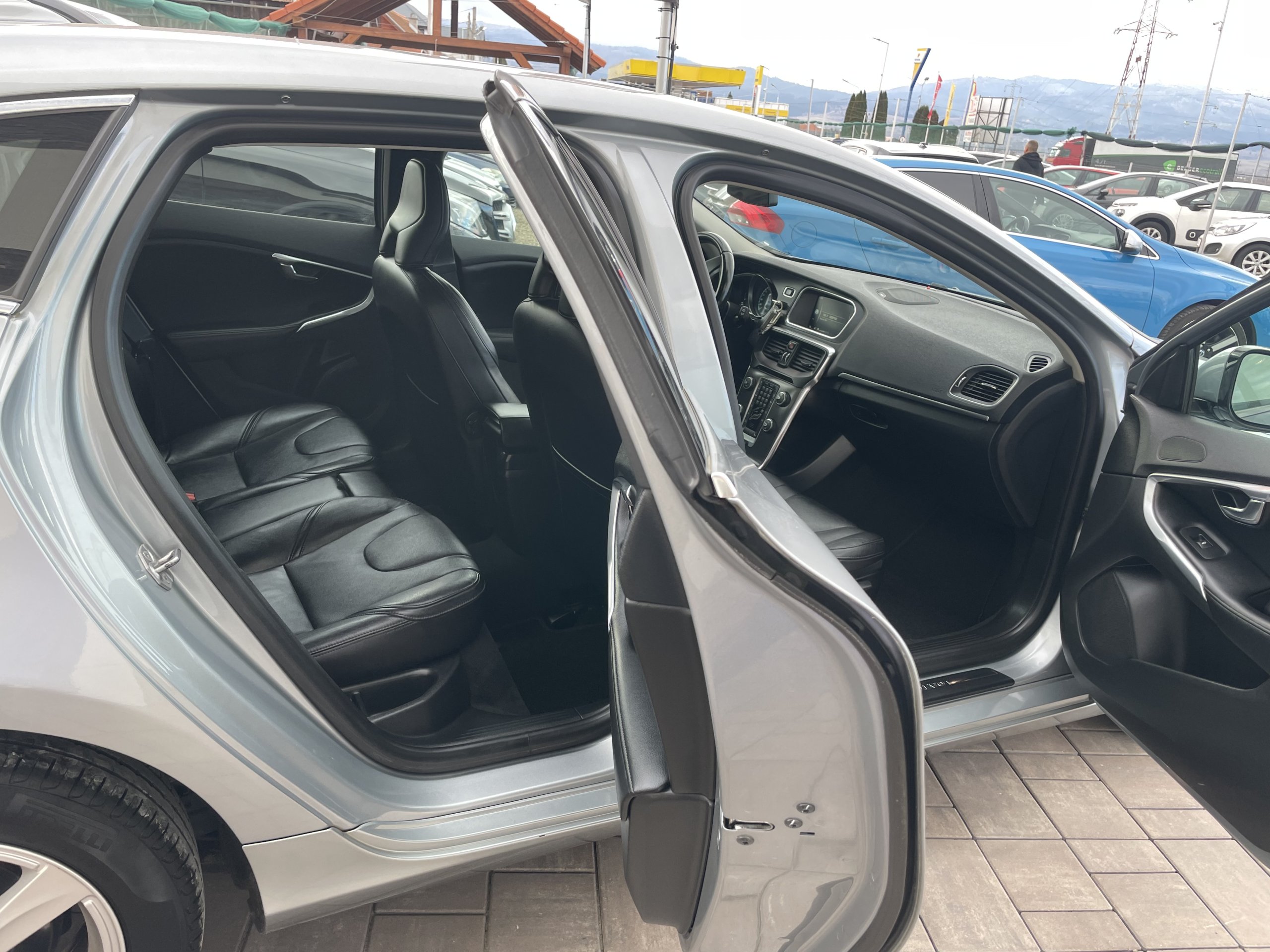 Volvo V40 2015 2.0 Diesel 190 CP