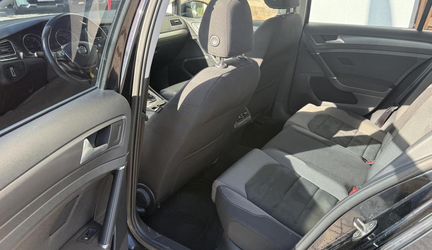 Volkswagen Golf VII