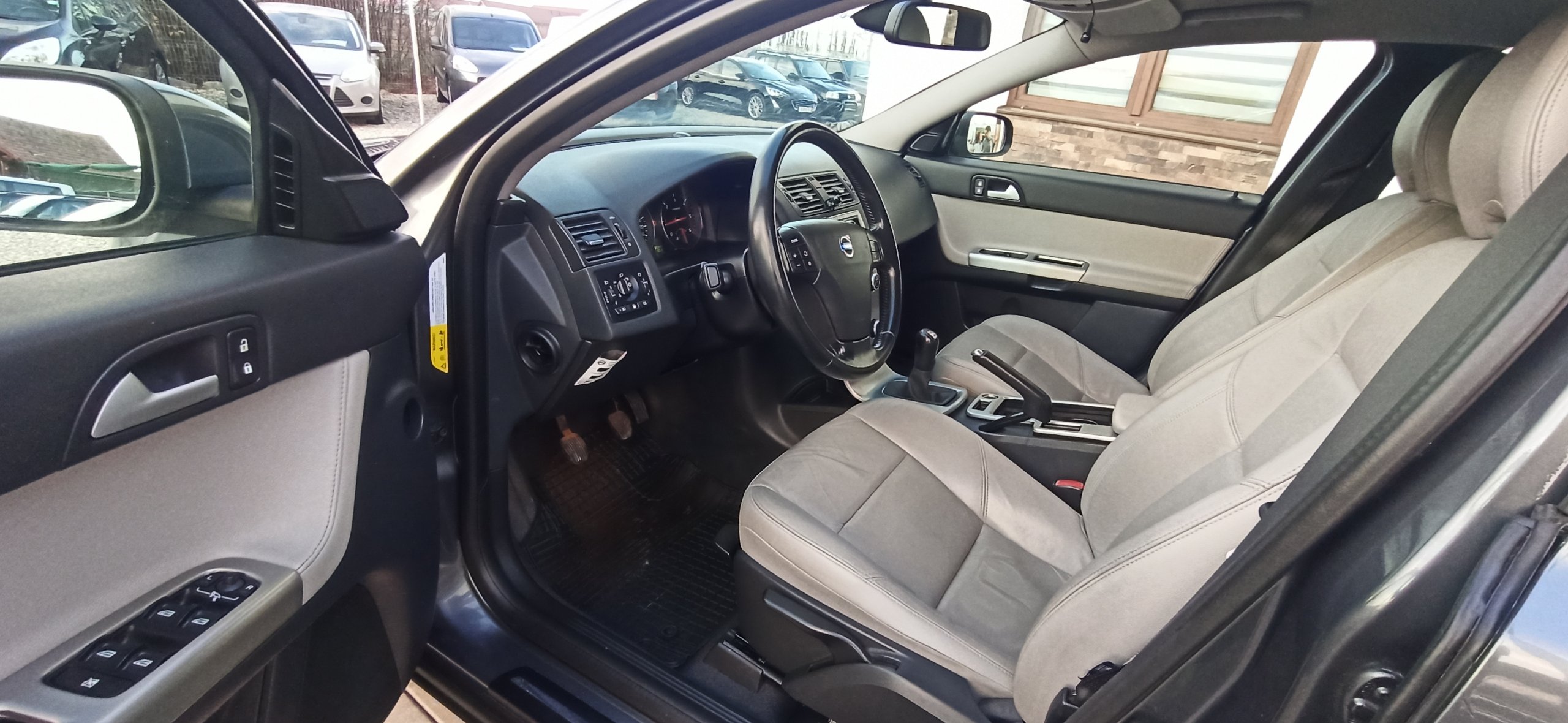 Volvo S40