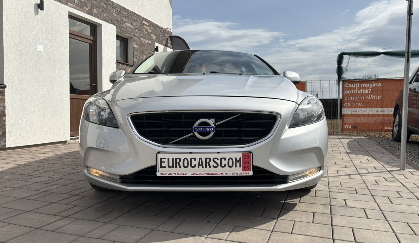 Volvo V40
