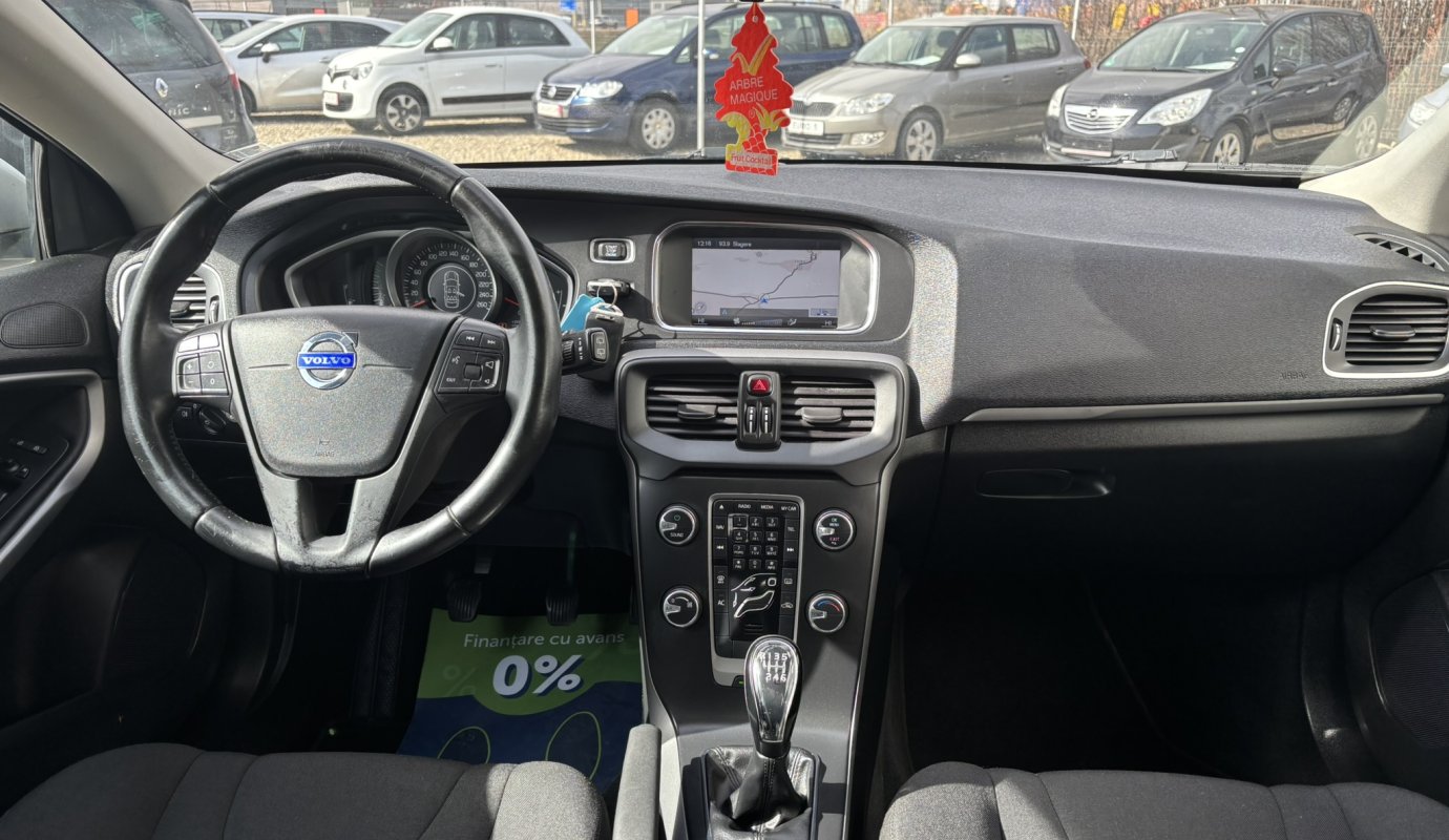 Volvo V40