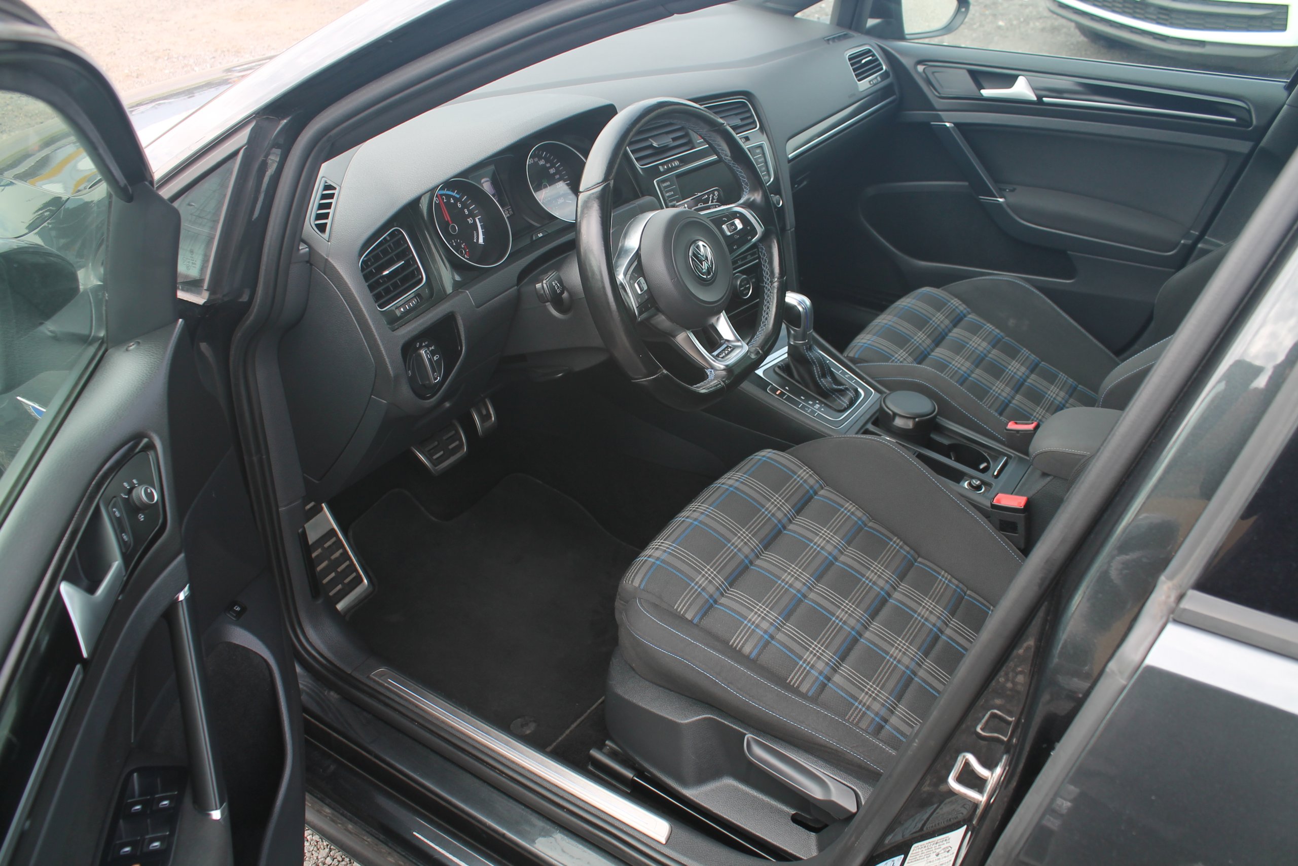 Volkswagen Golf GTE Hybrid
