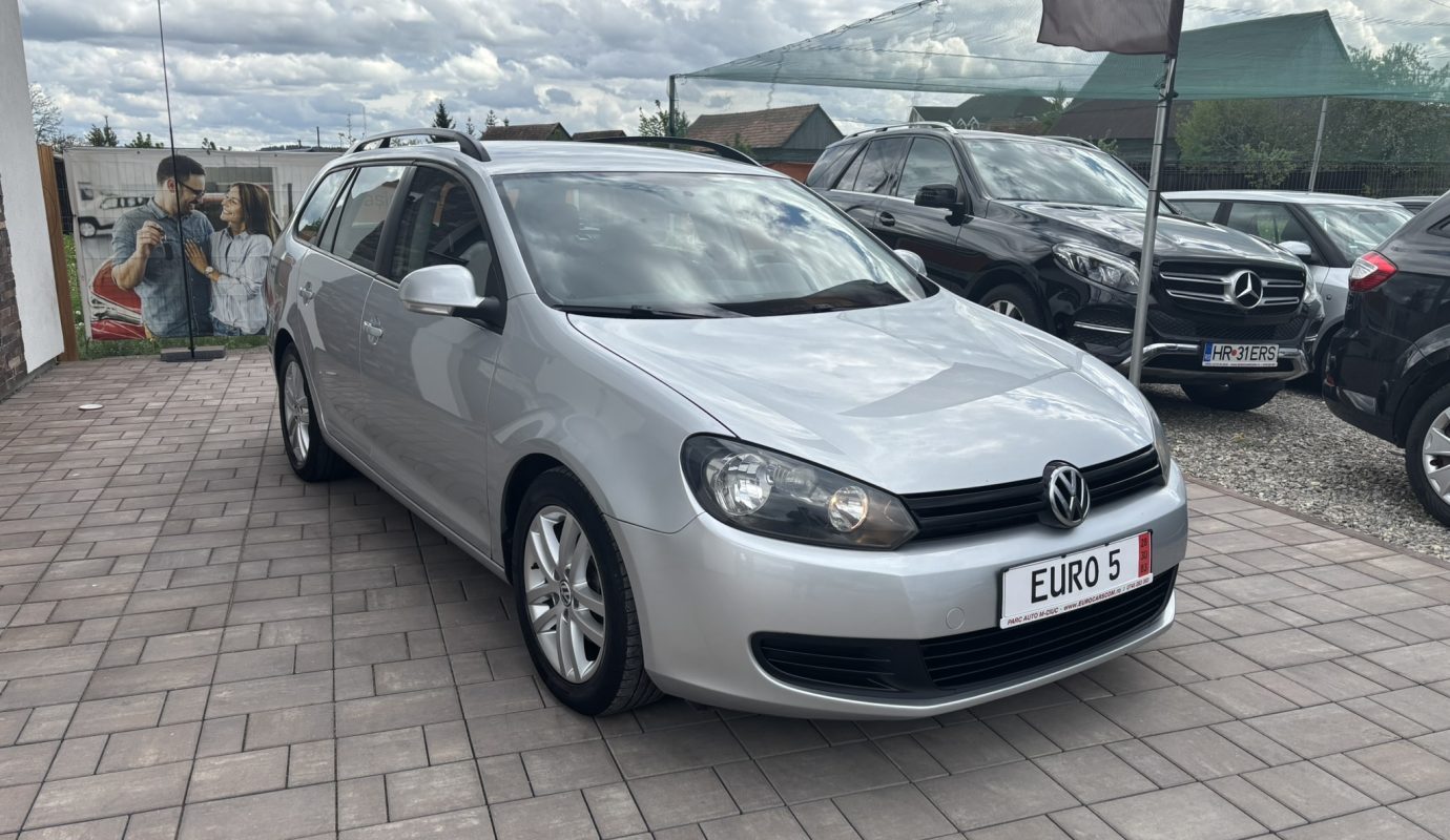 Volkswagen Golf VI