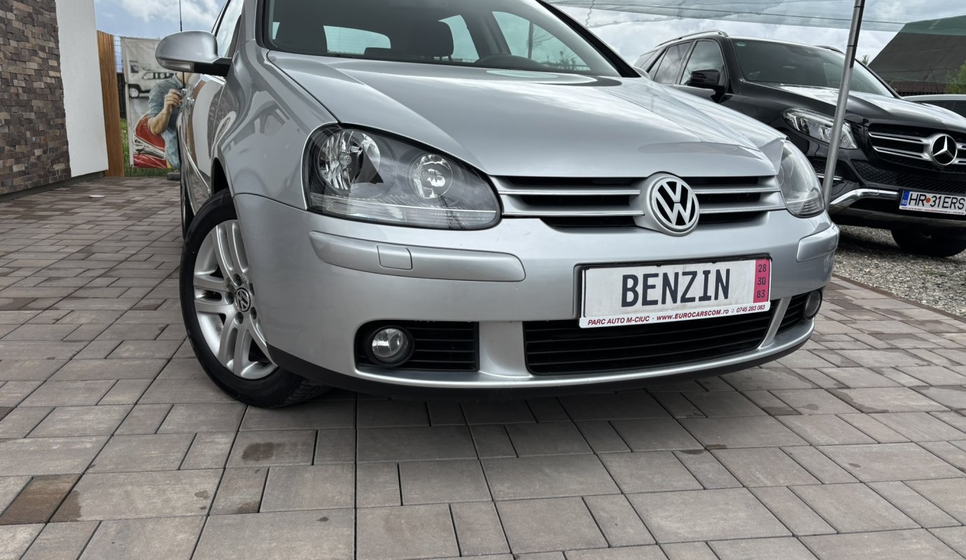 Volkswagen Golf V