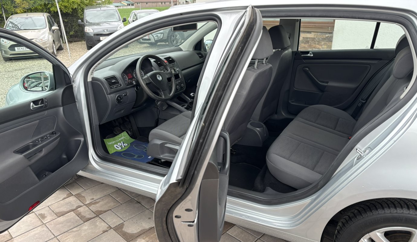 Volkswagen Golf V