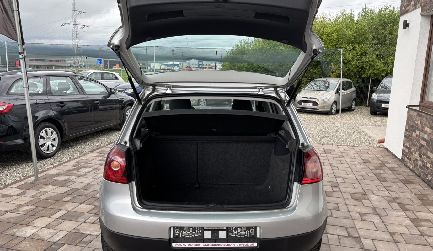 Volkswagen Golf V