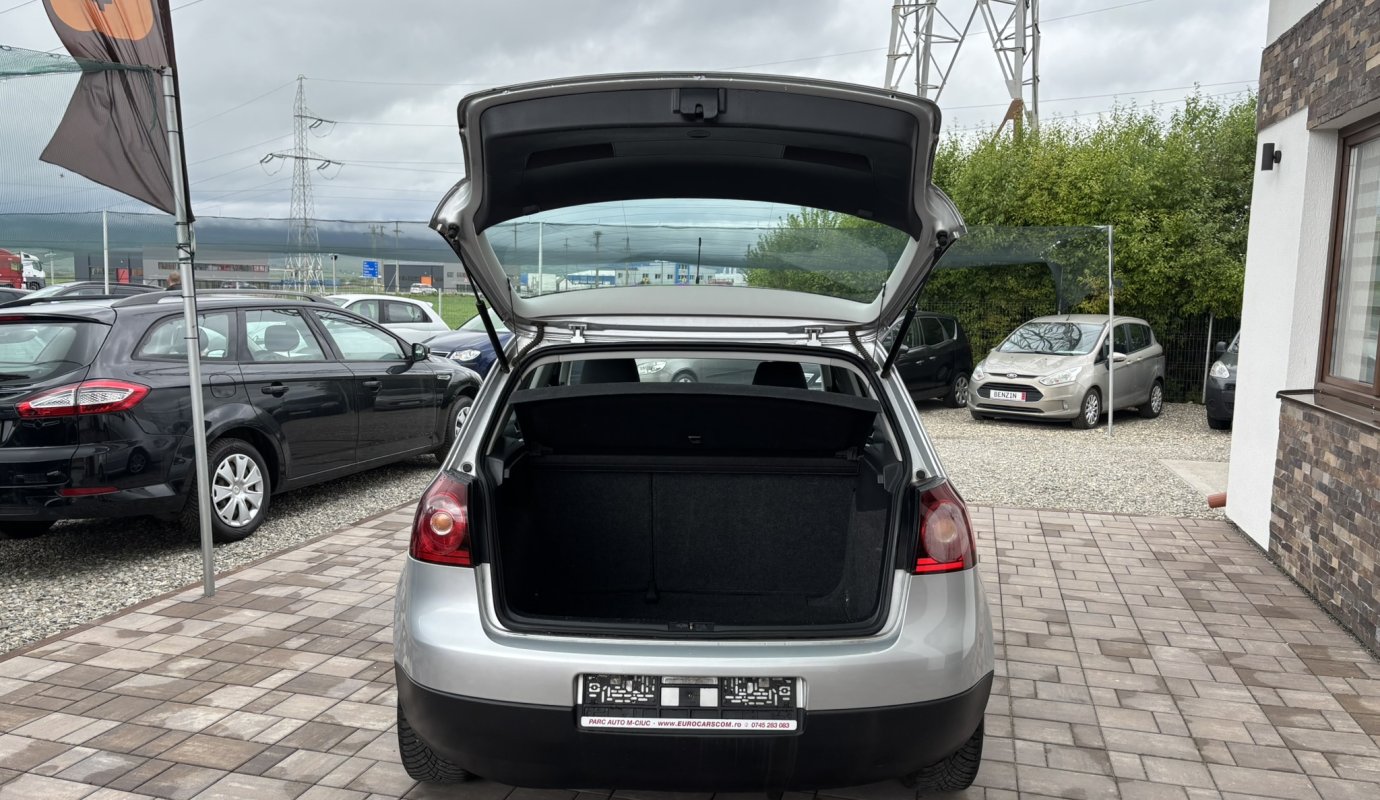 Volkswagen Golf V