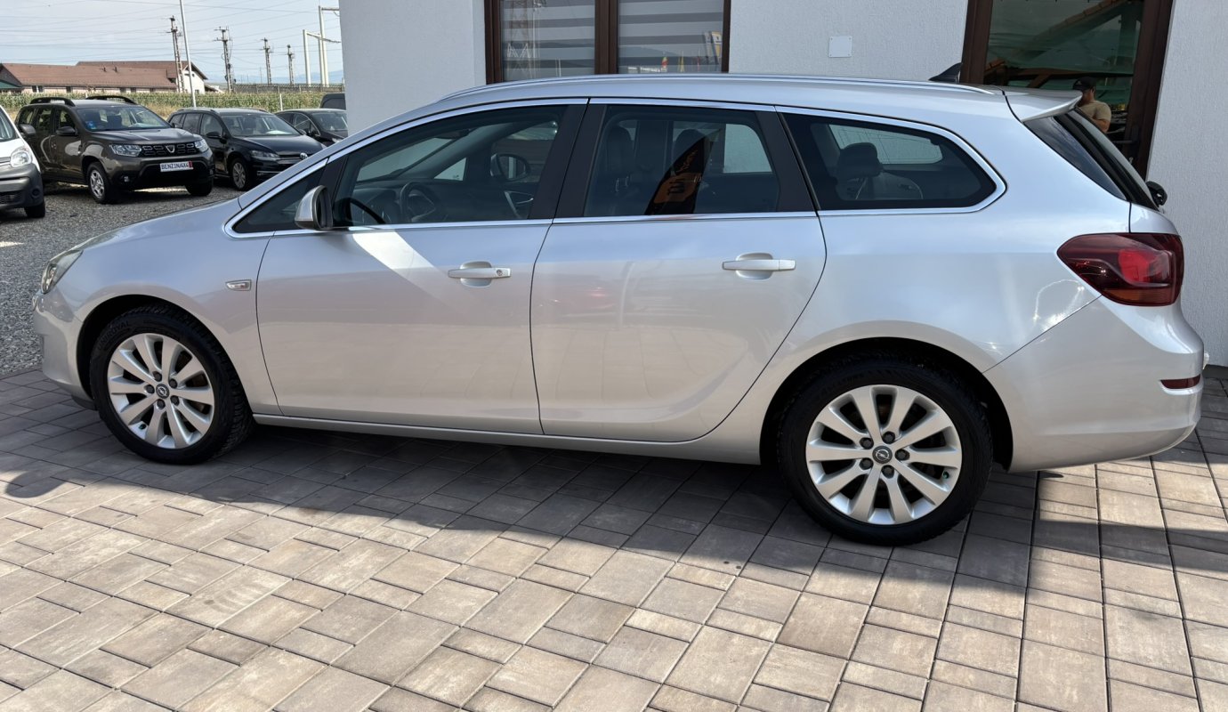 Opel Astra J 2011 1.7 CDTI
