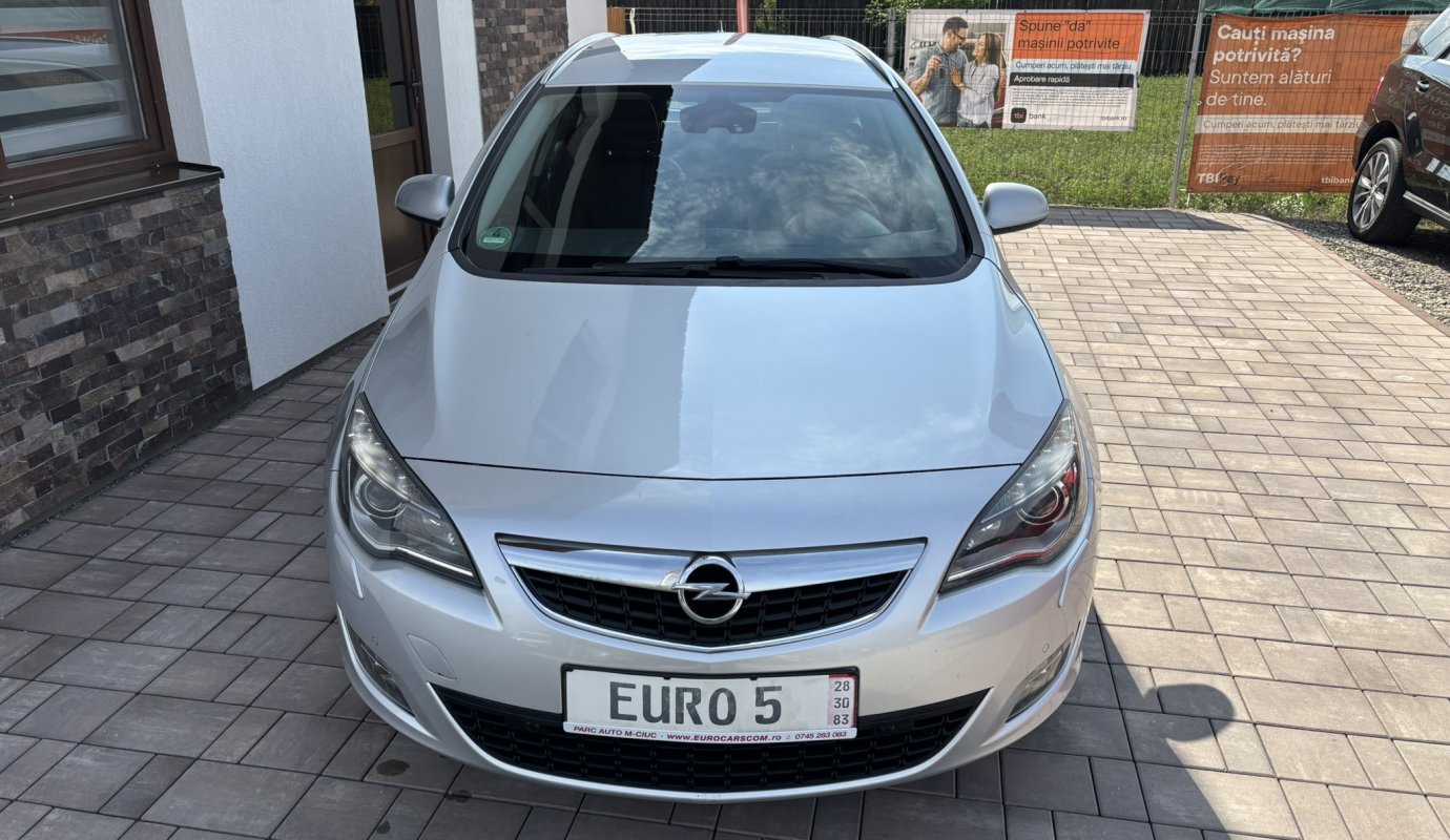 Opel Astra J 2011 1.7 CDTI