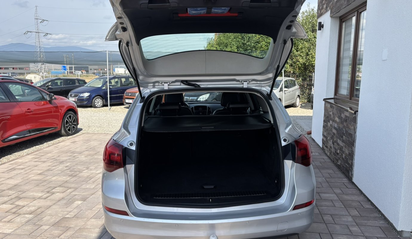 Opel Astra J 2011 1.7 CDTI