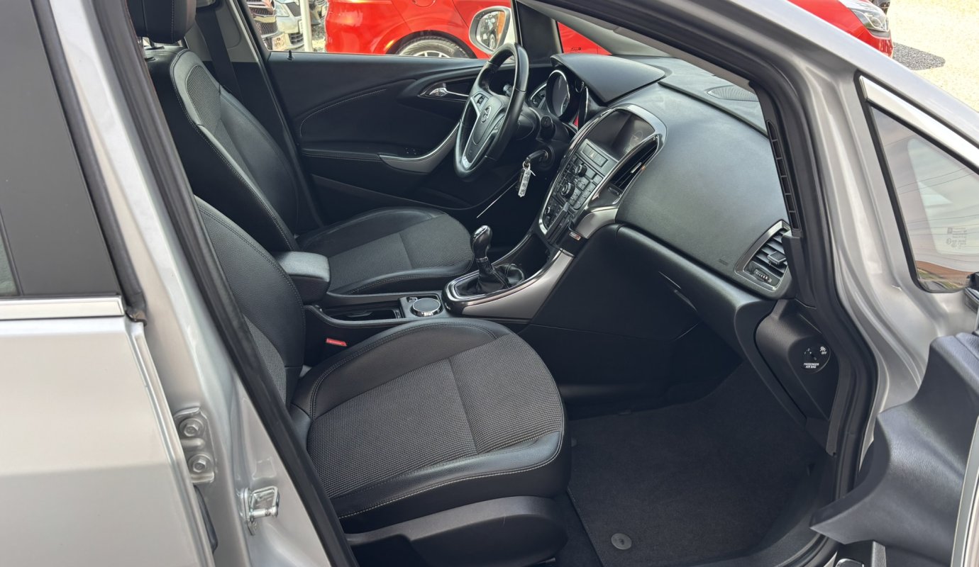 Opel Astra J 2011 1.7 CDTI