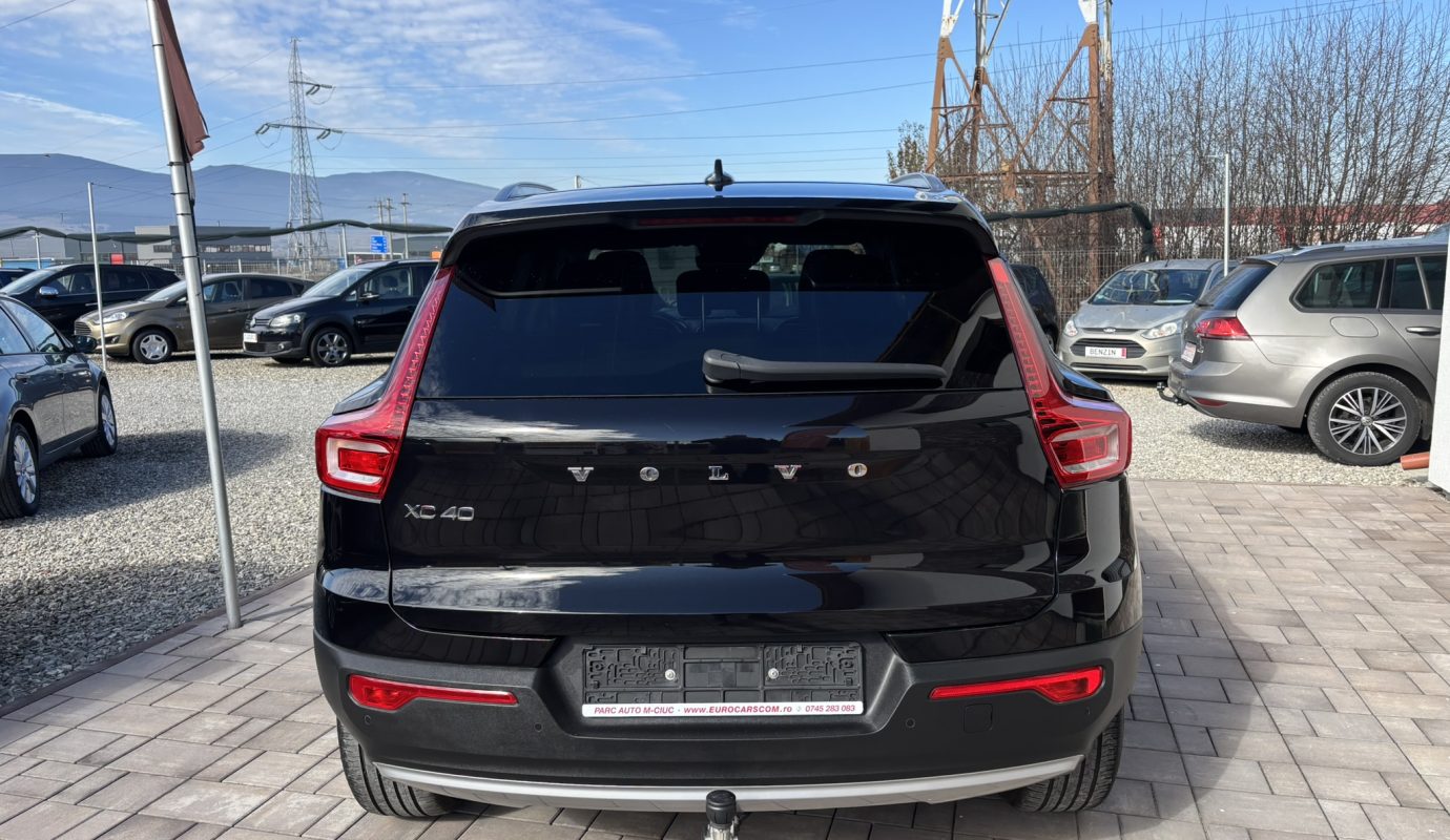 Volvo XC40 2021