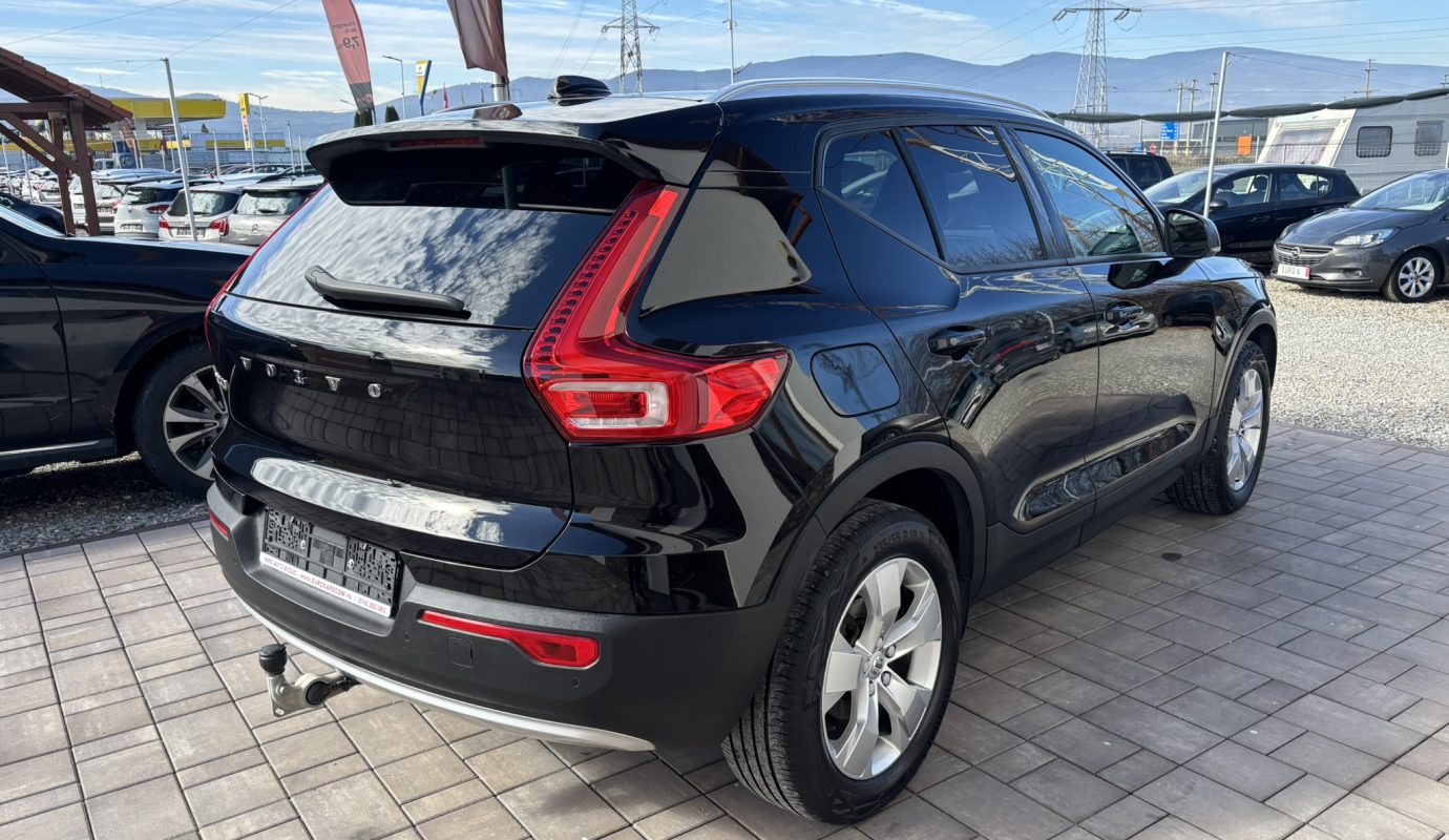 Volvo XC40 2021