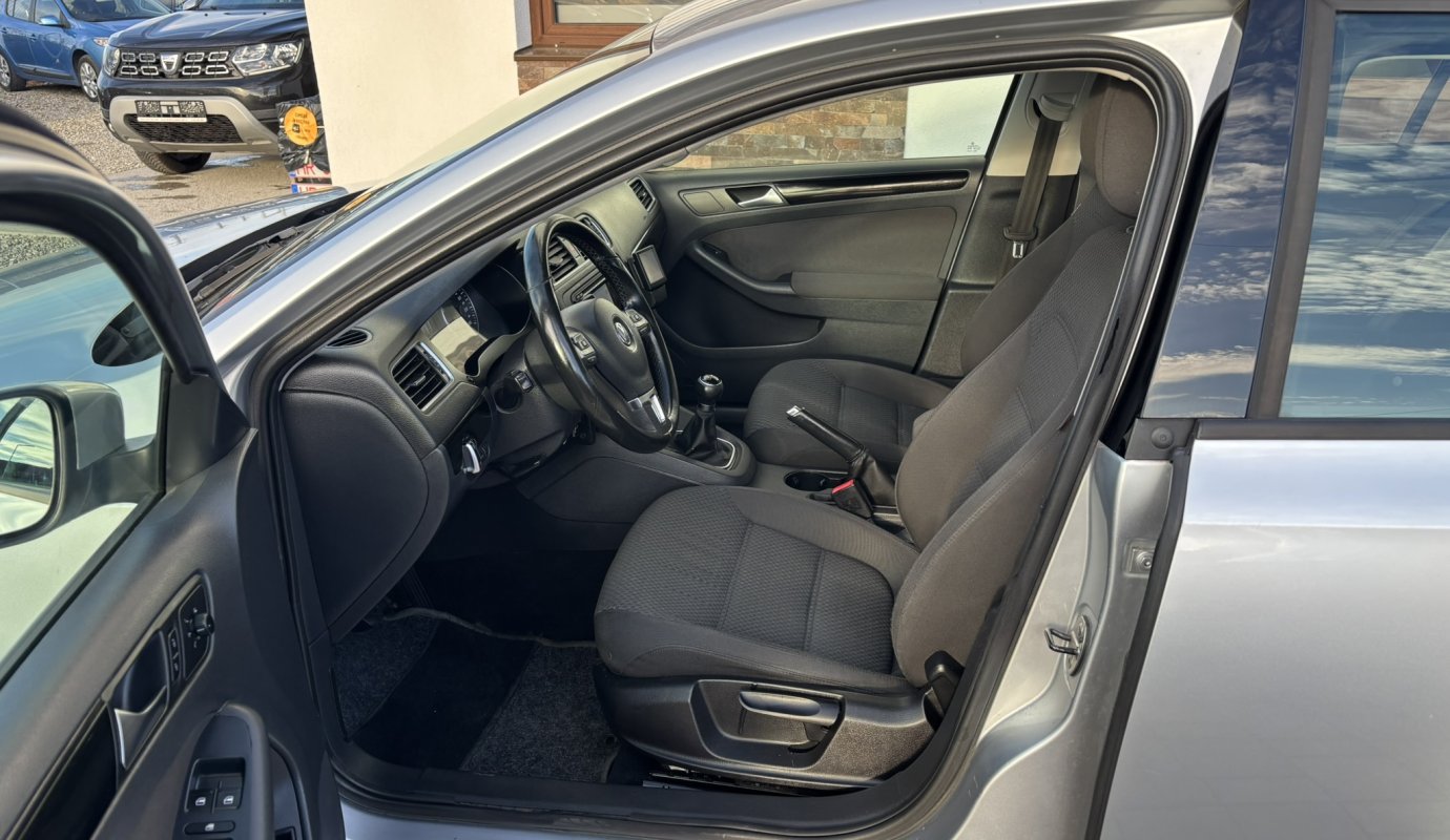 Volkswagen Jetta 2012