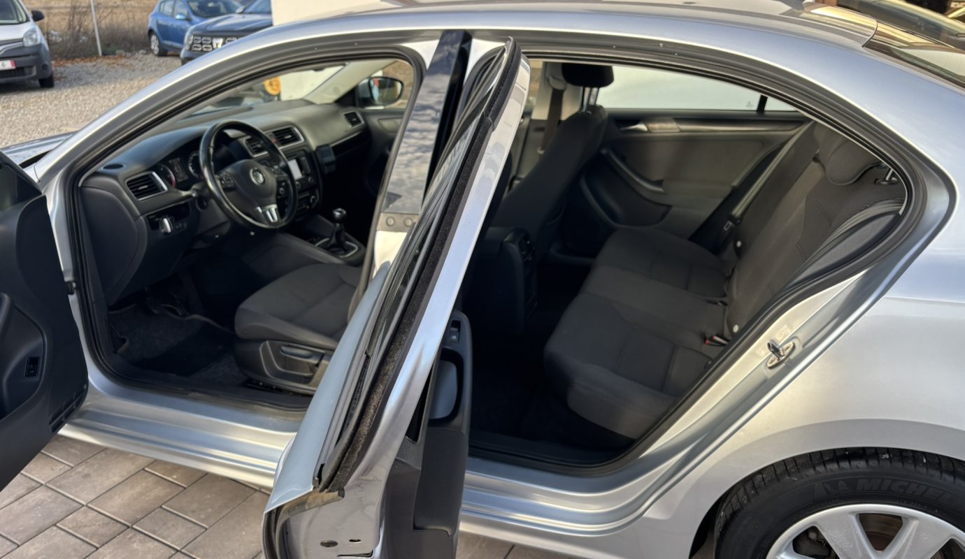 Volkswagen Jetta 2012