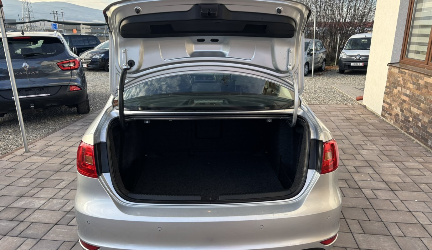 Volkswagen Jetta 2012