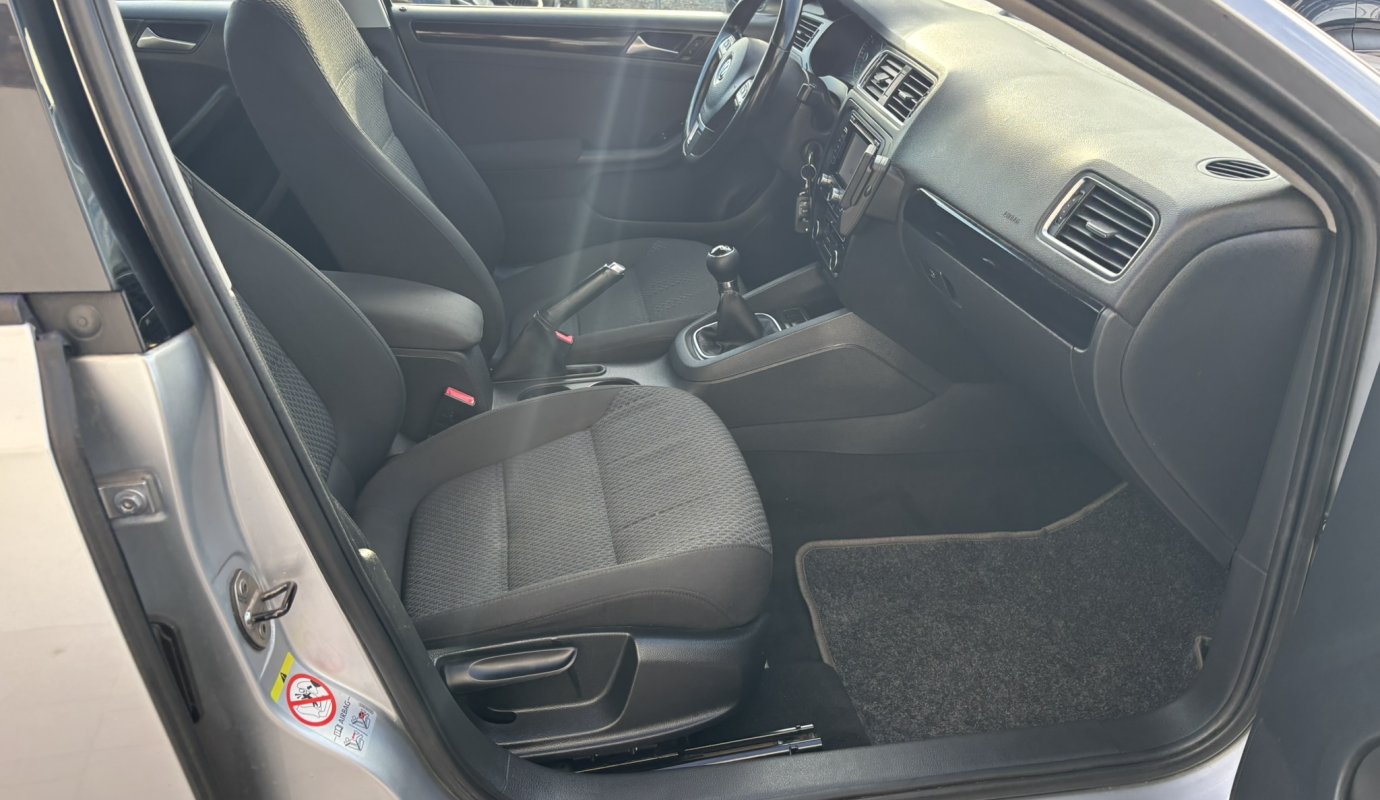 Volkswagen Jetta 2012