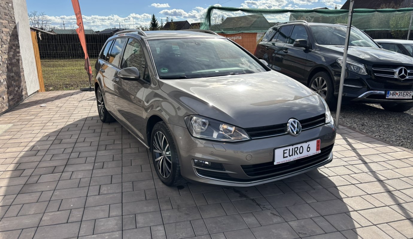 Volkswagen Golf VII