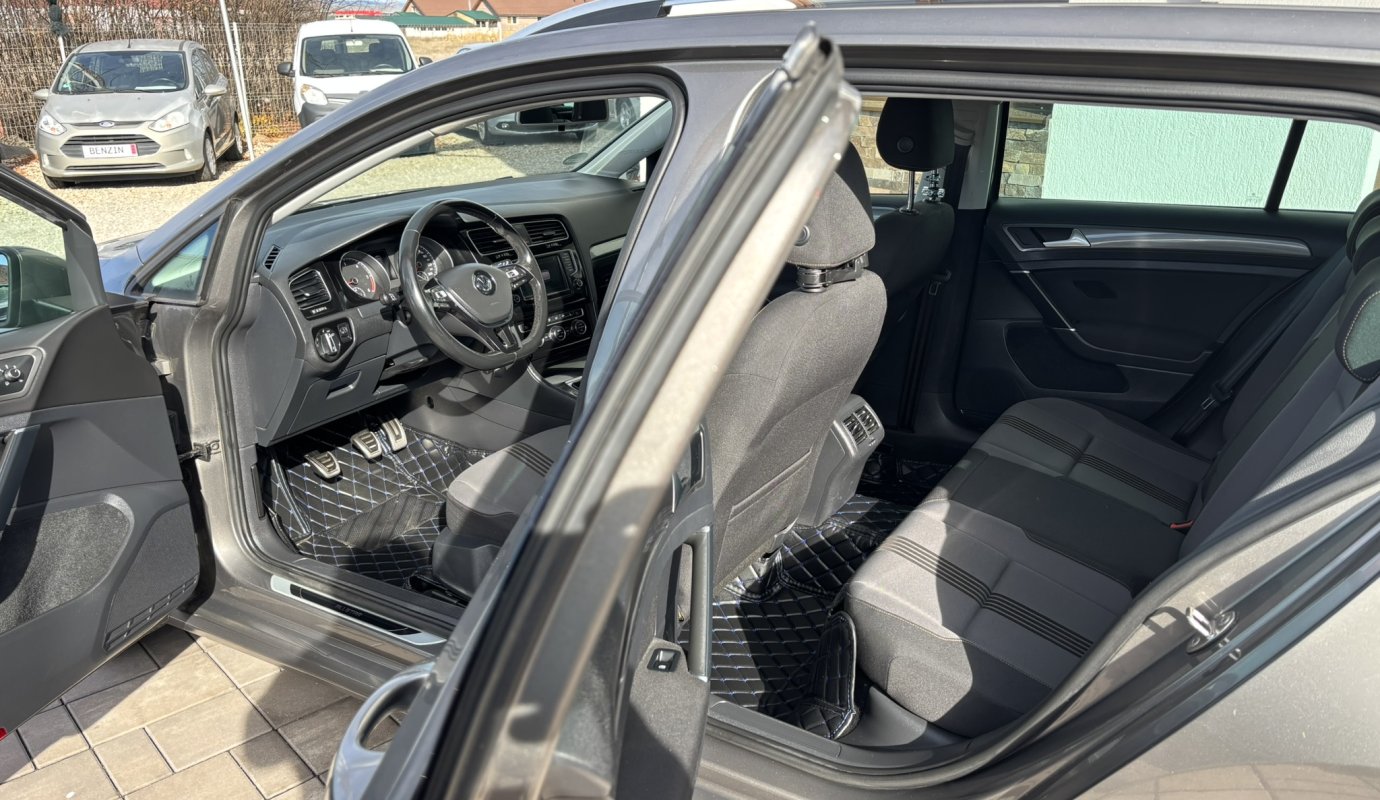 Volkswagen Golf VII