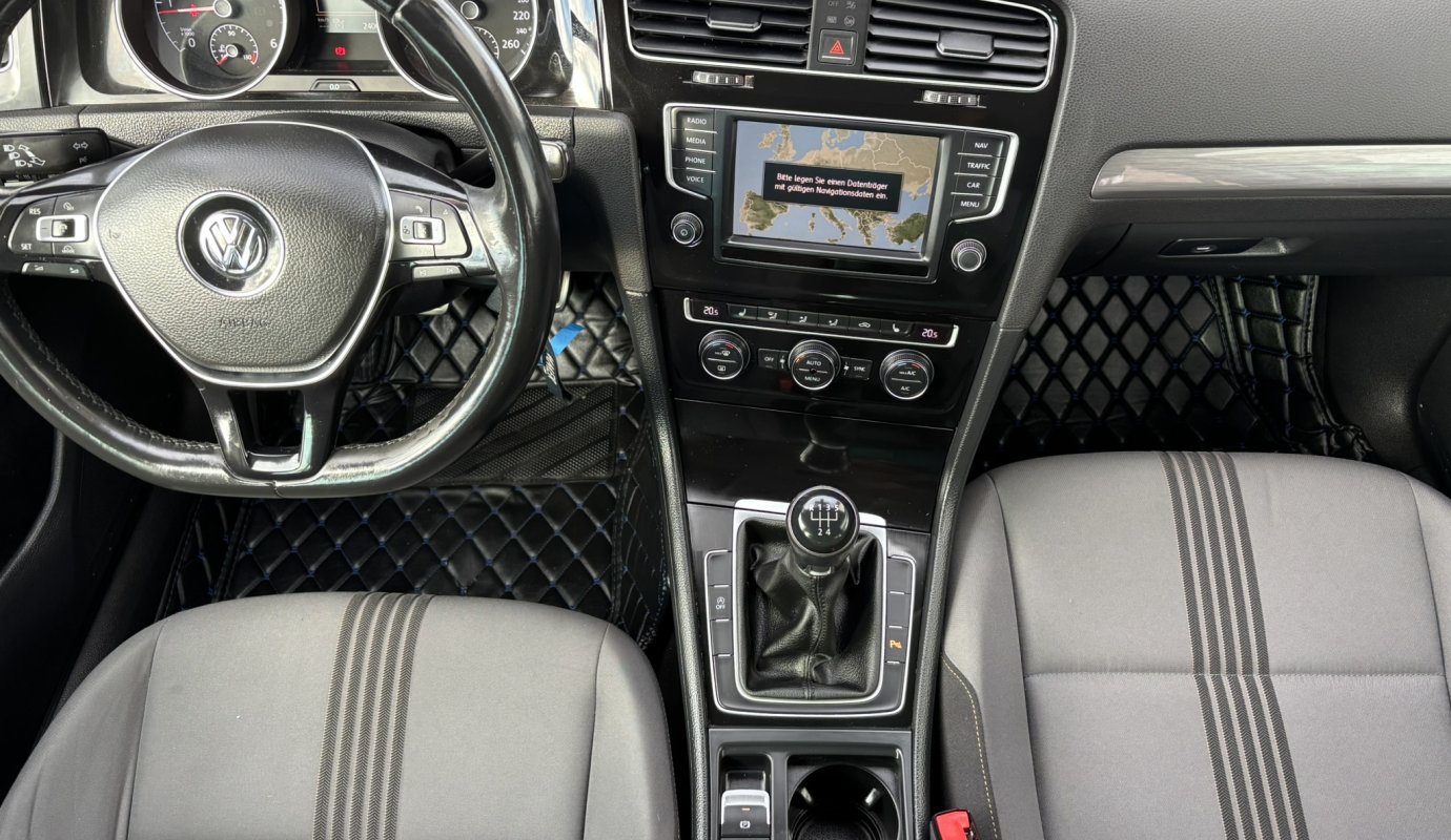 Volkswagen Golf VII