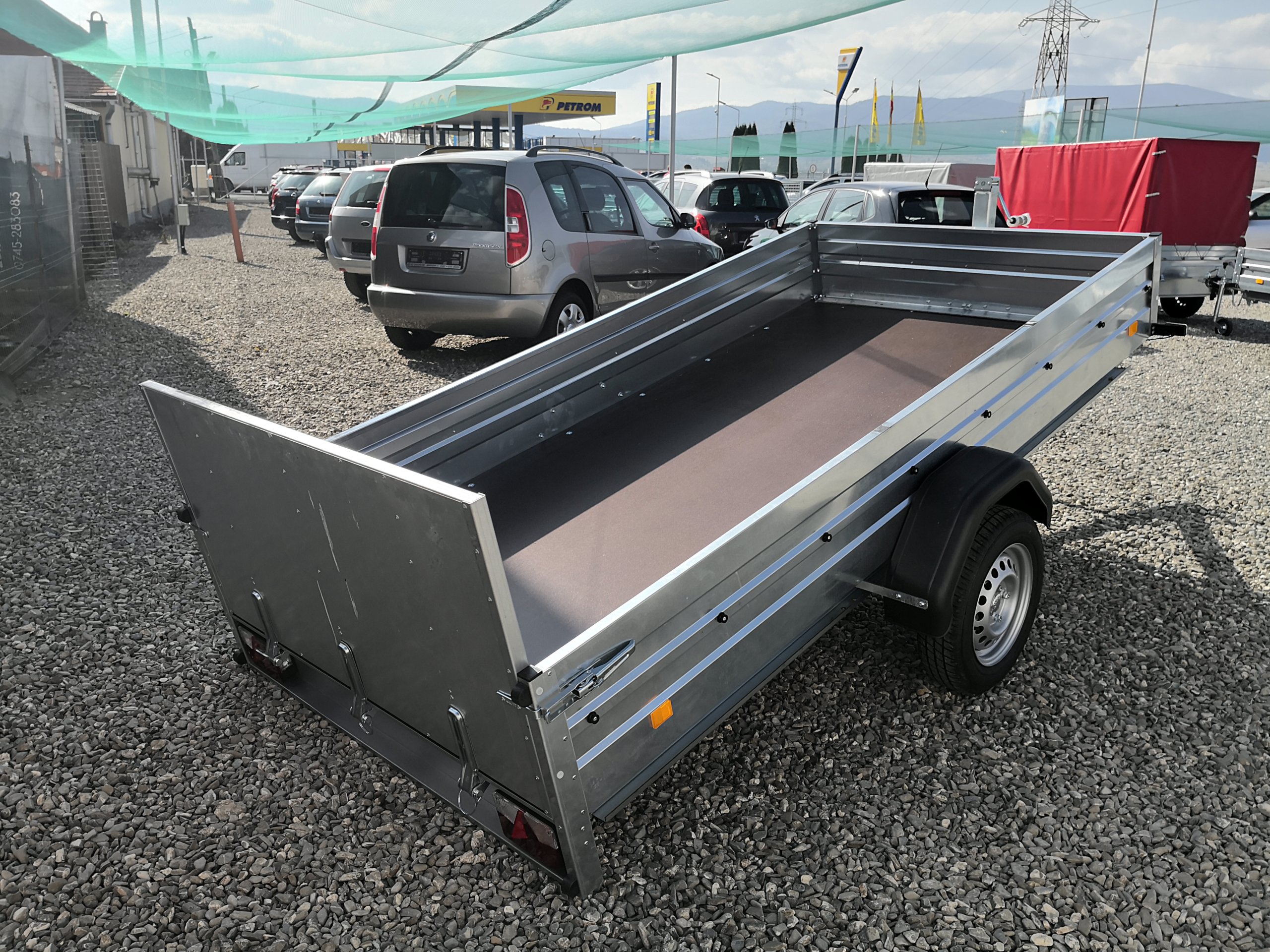 Remorcă basculabilă 300×145