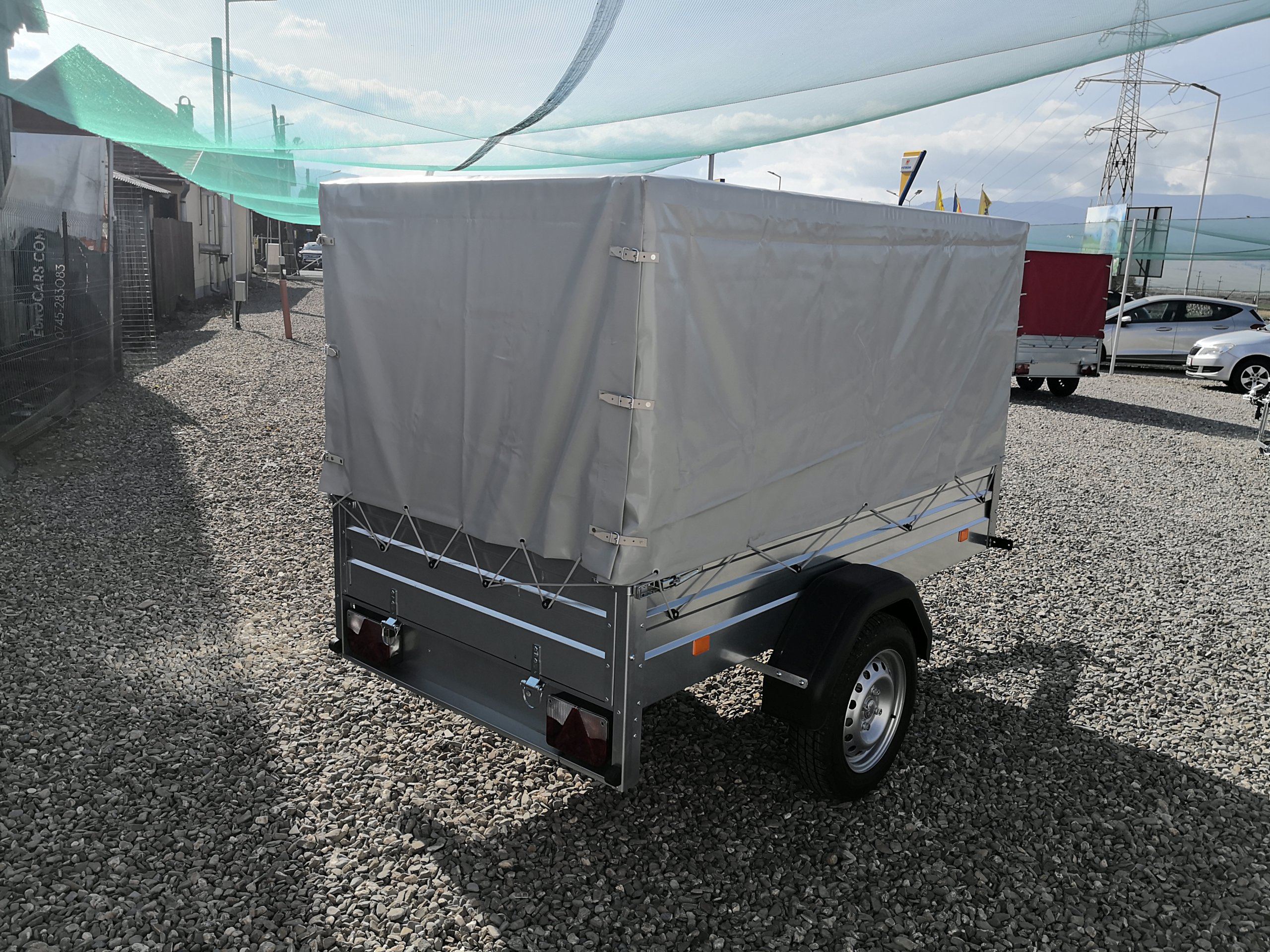 Remorcă cu prelată 205×110