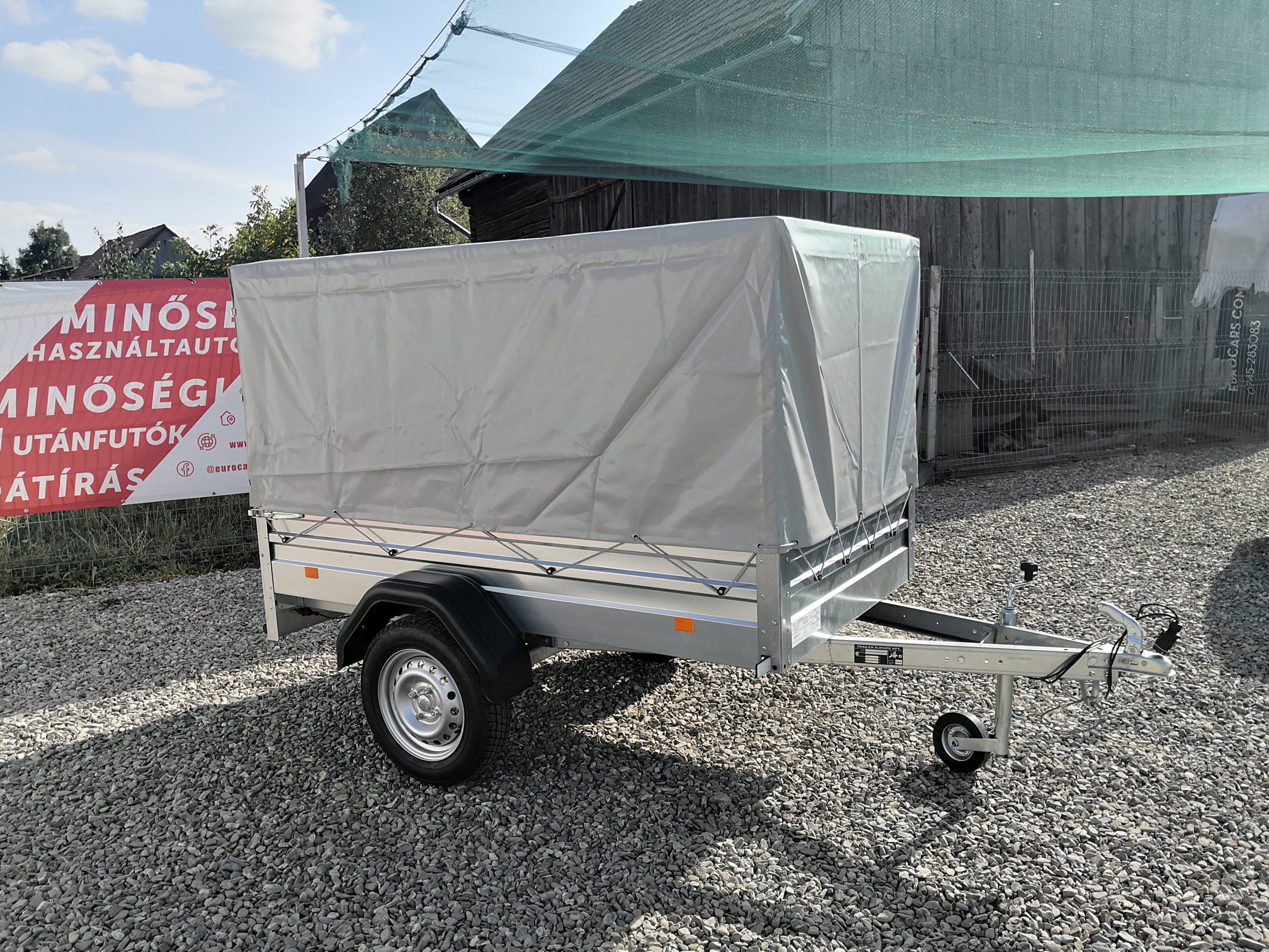 Remorcă cu prelată 205×110
