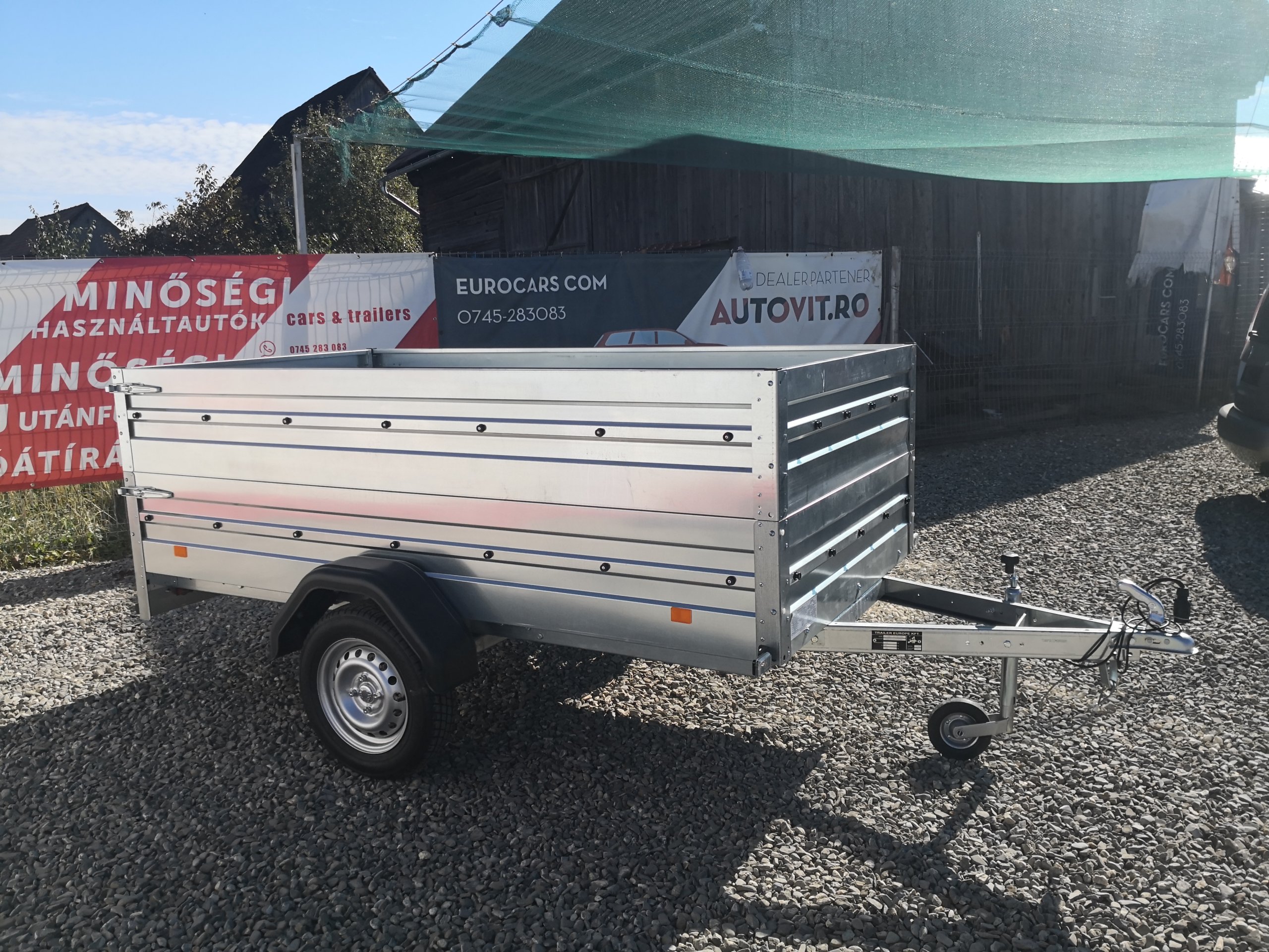 Remorcă cu oblon înălțător 245×130