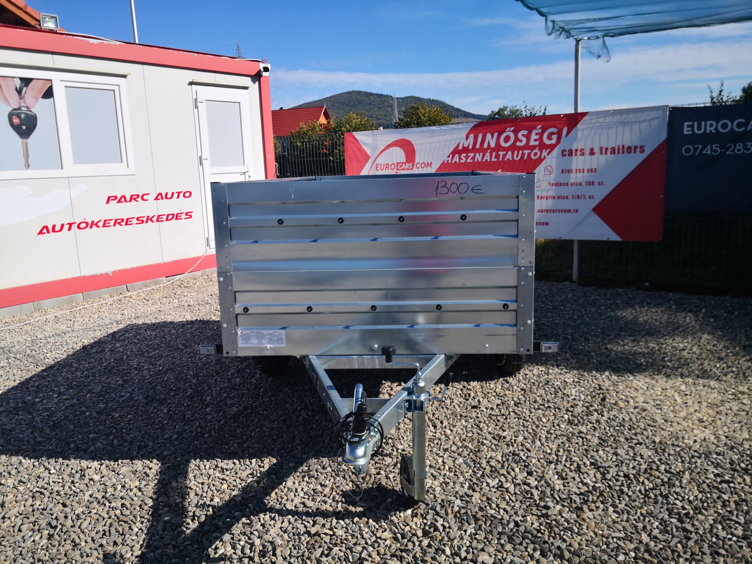 Remorcă cu oblon înălțător 245×130