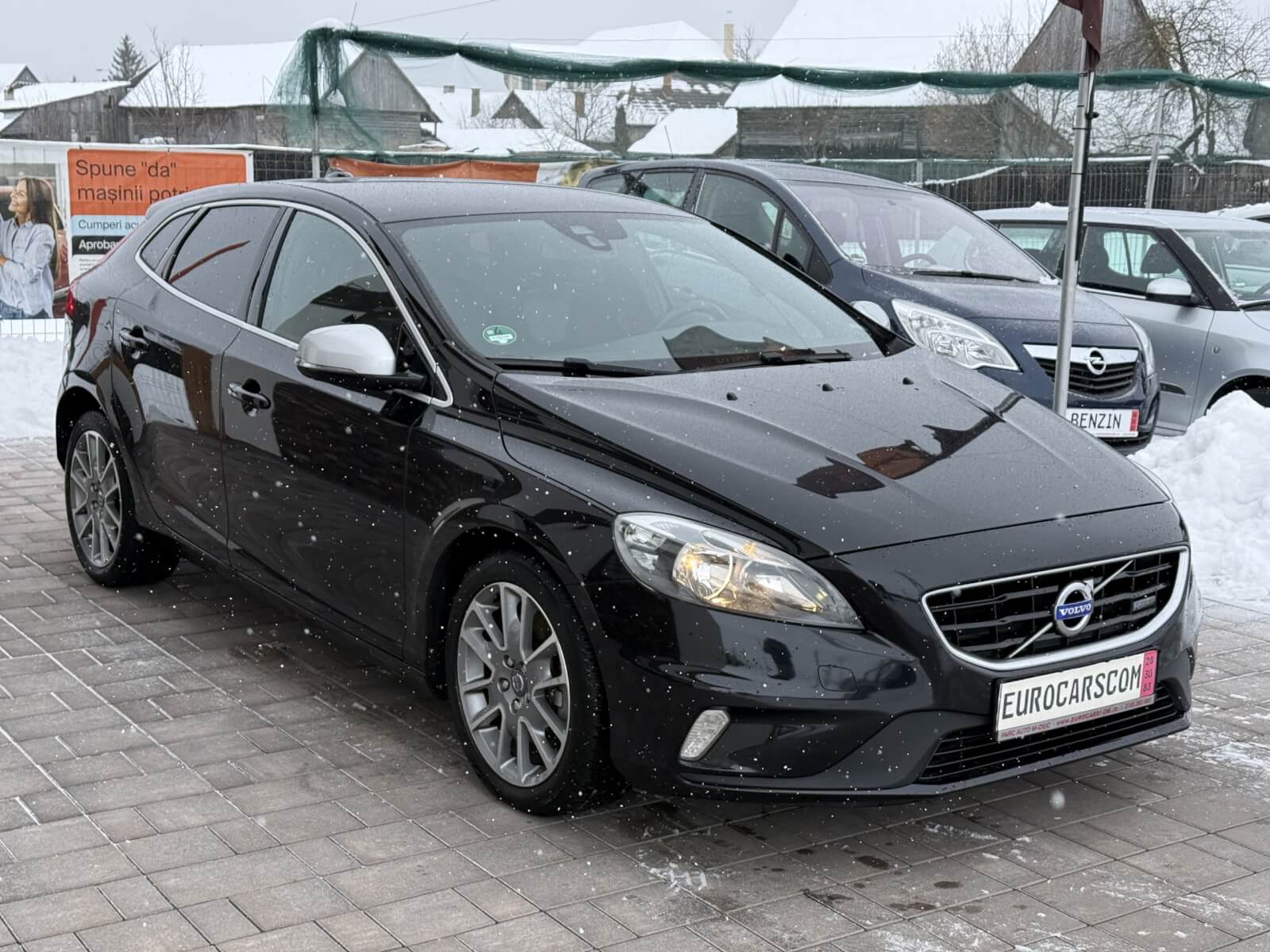 Volvo V40 R-Design