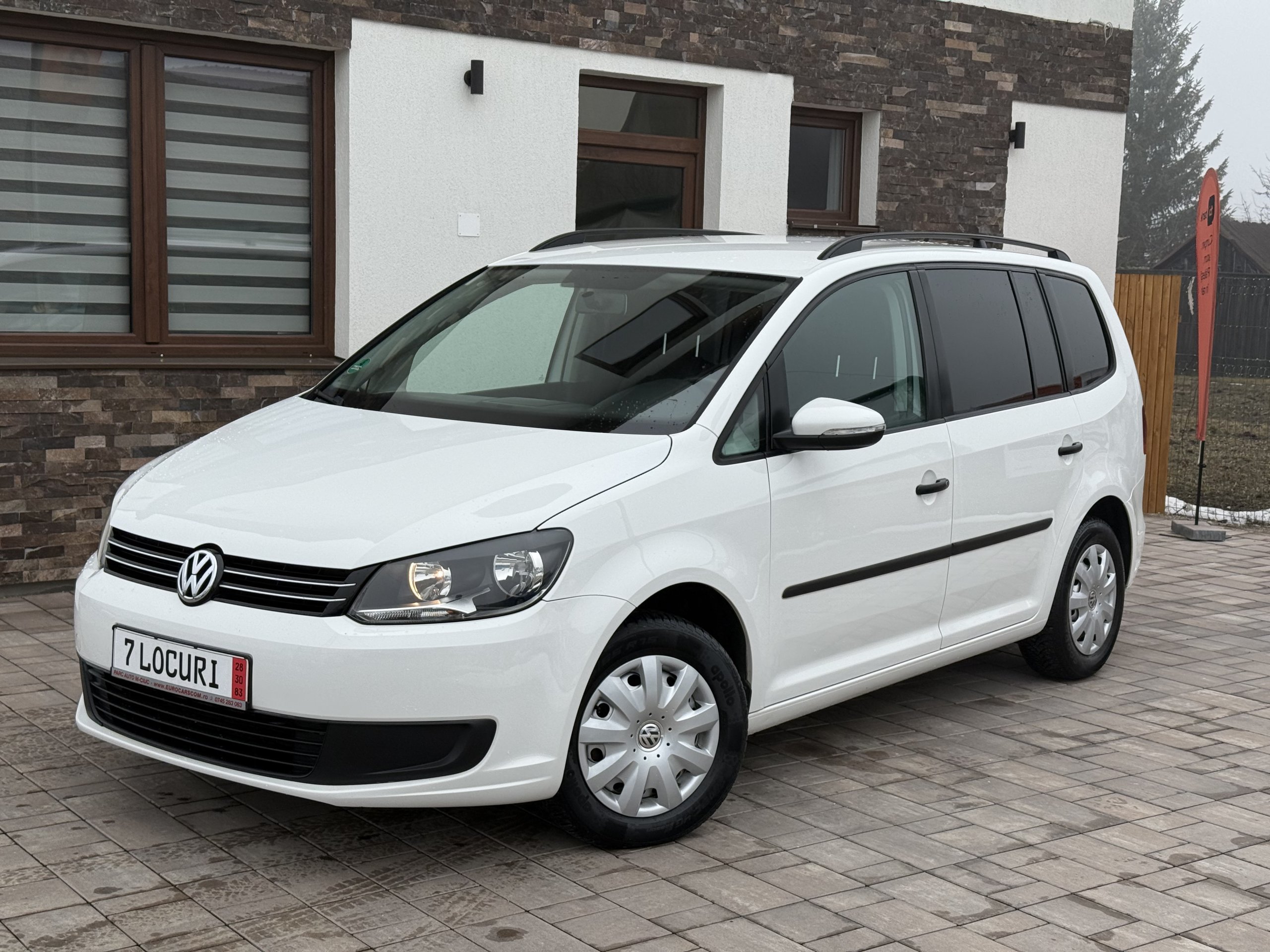 Volkswagen Touran 7 locuri