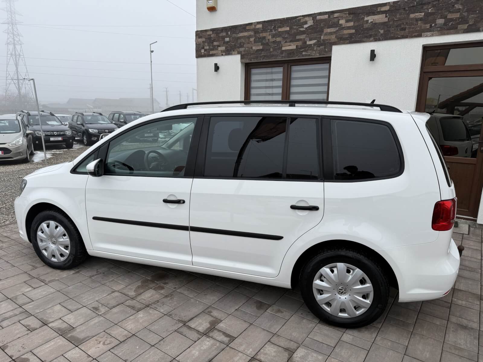 Volkswagen Touran 7 locuri