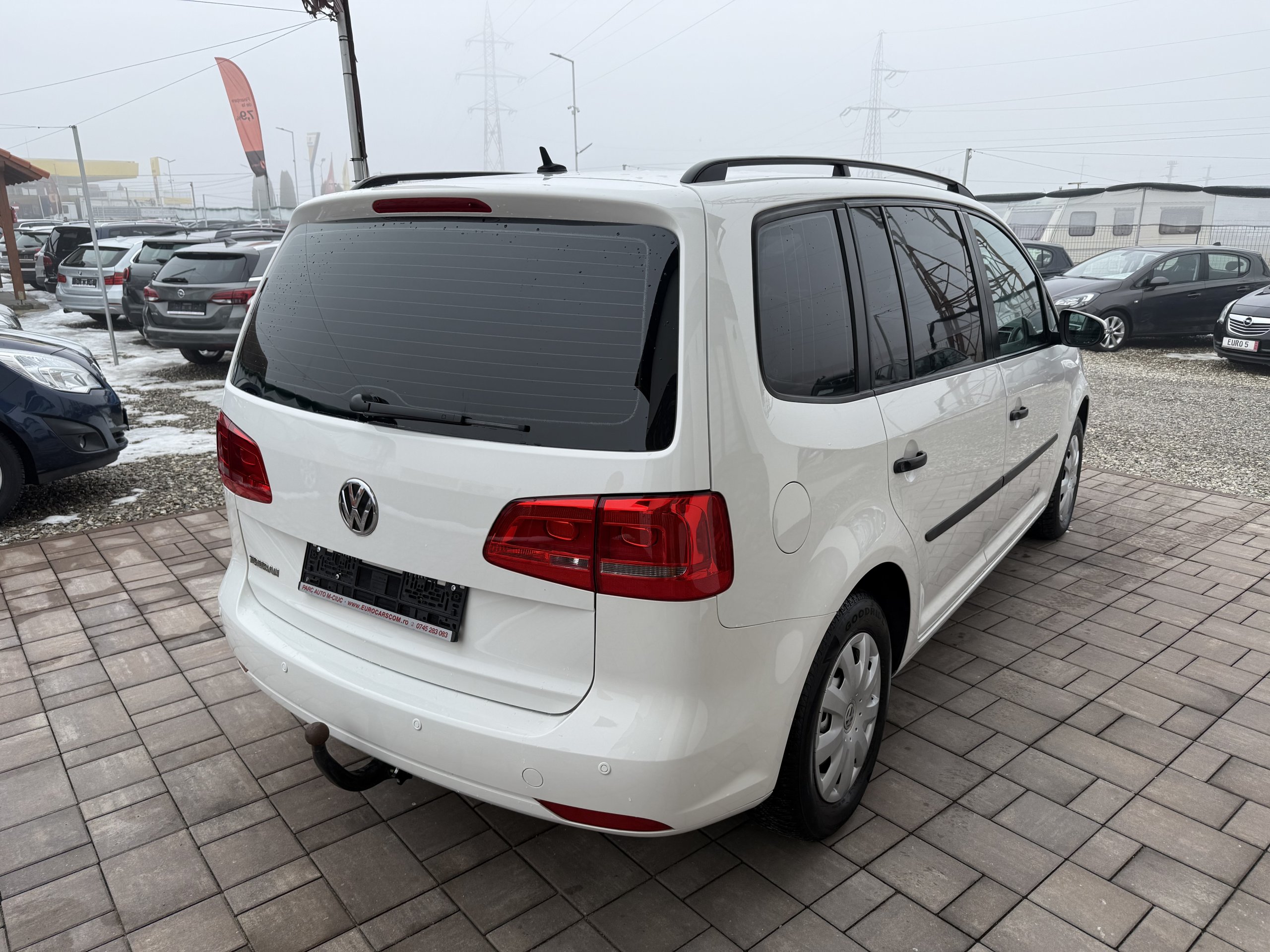 Volkswagen Touran 7 locuri