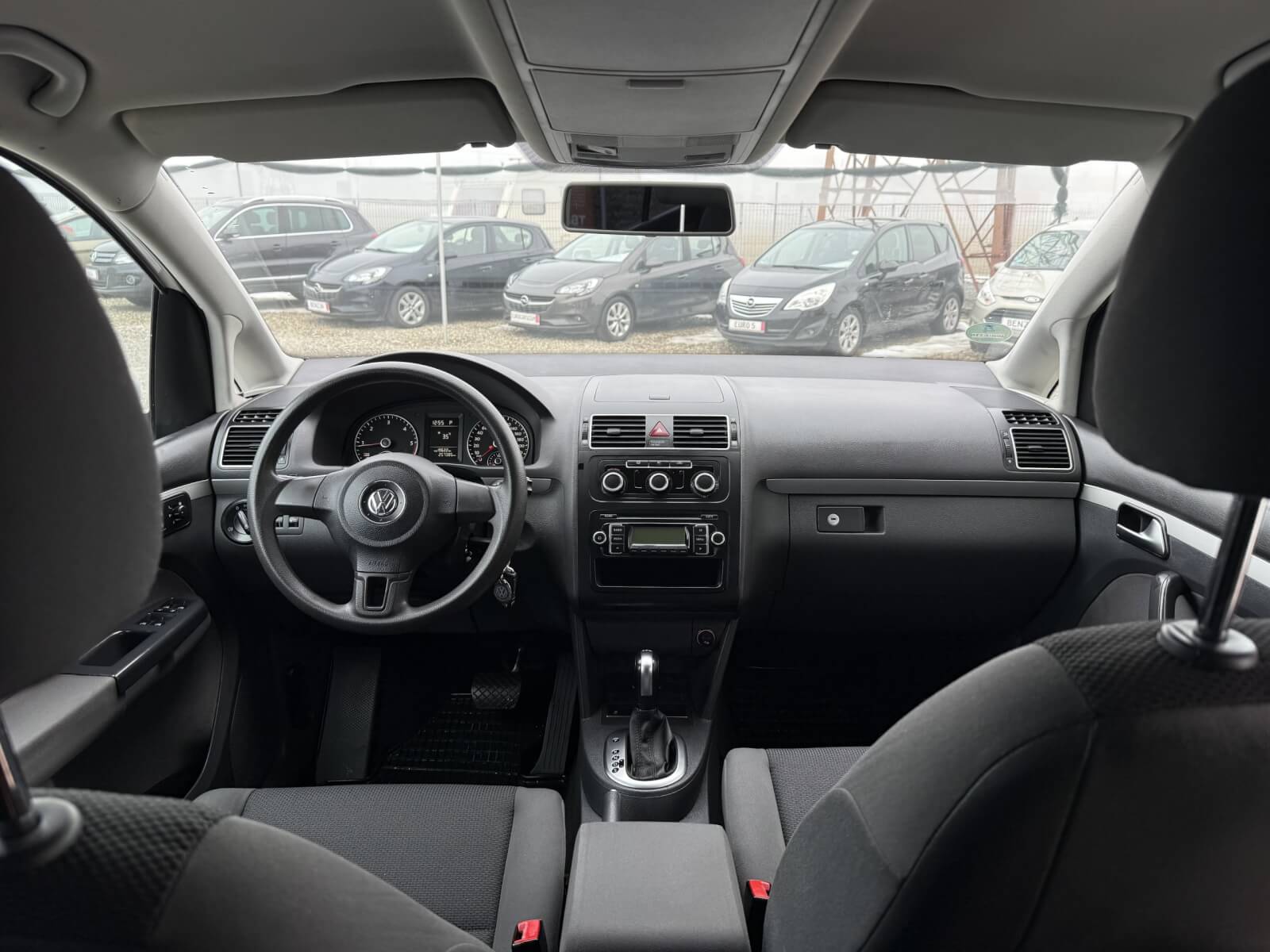 Volkswagen Touran 7 locuri
