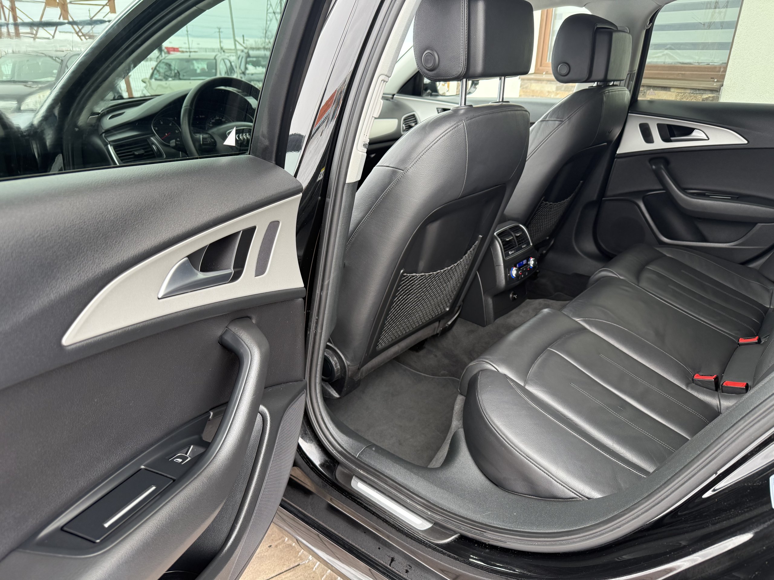 Audi A6 Avant Ultra