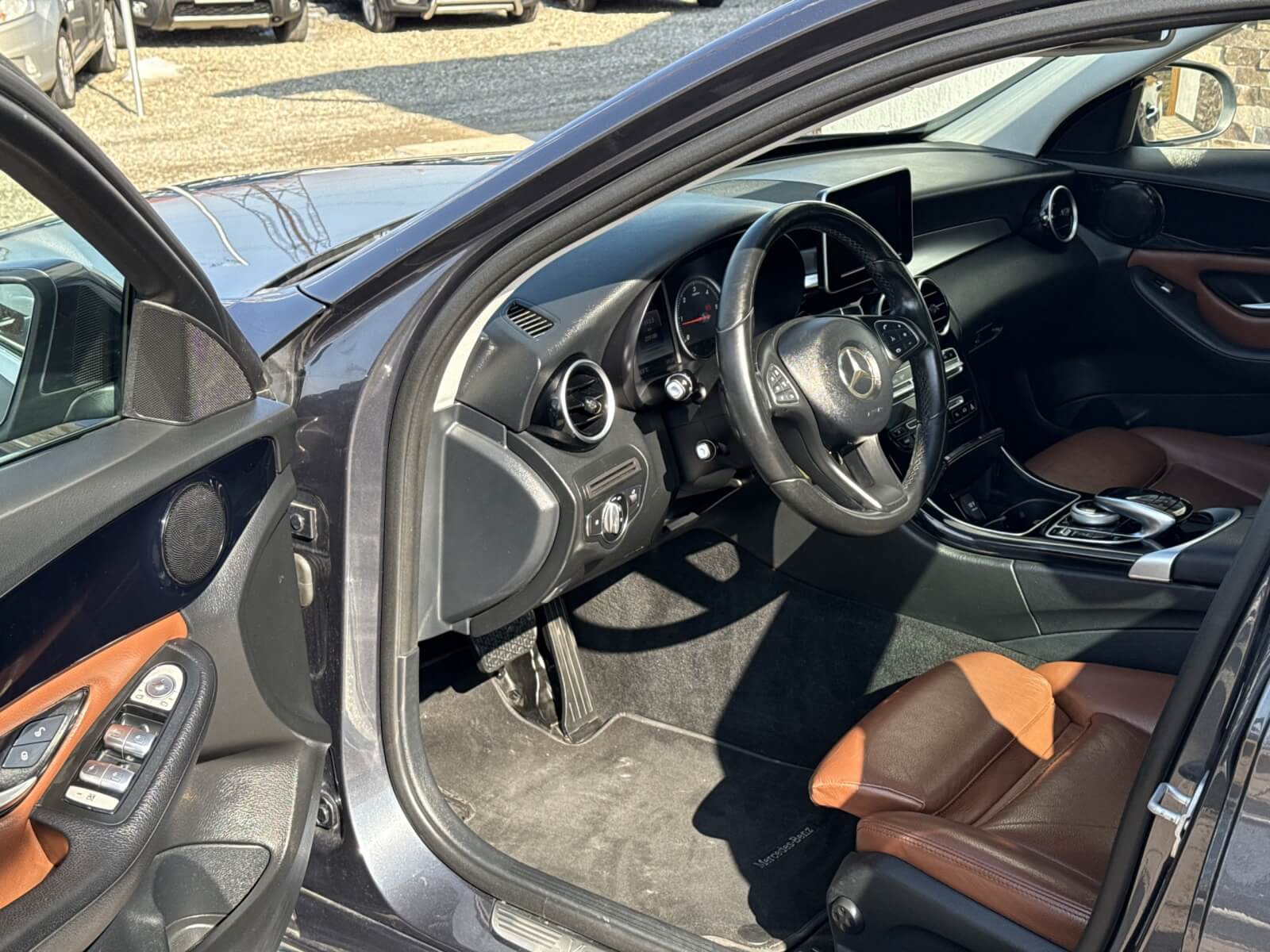 Mercedes Benz C220d