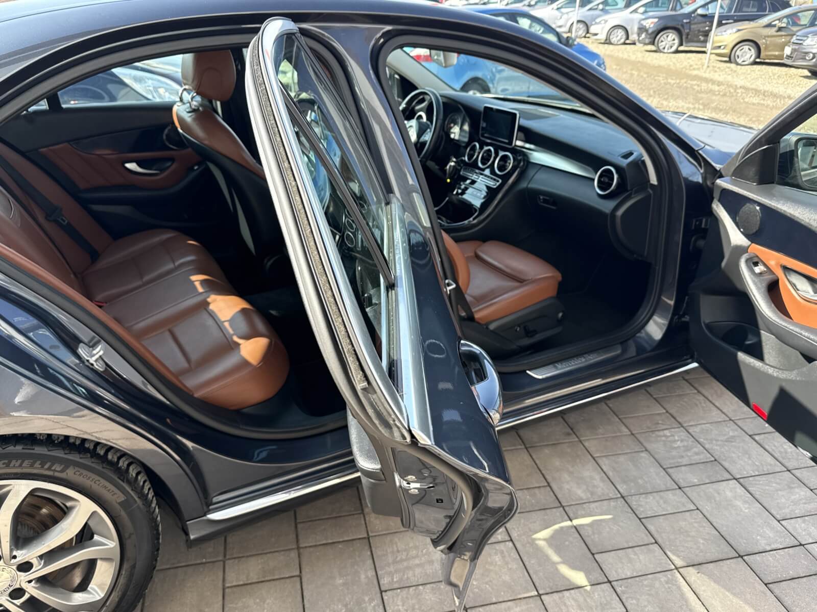 Mercedes Benz C220d
