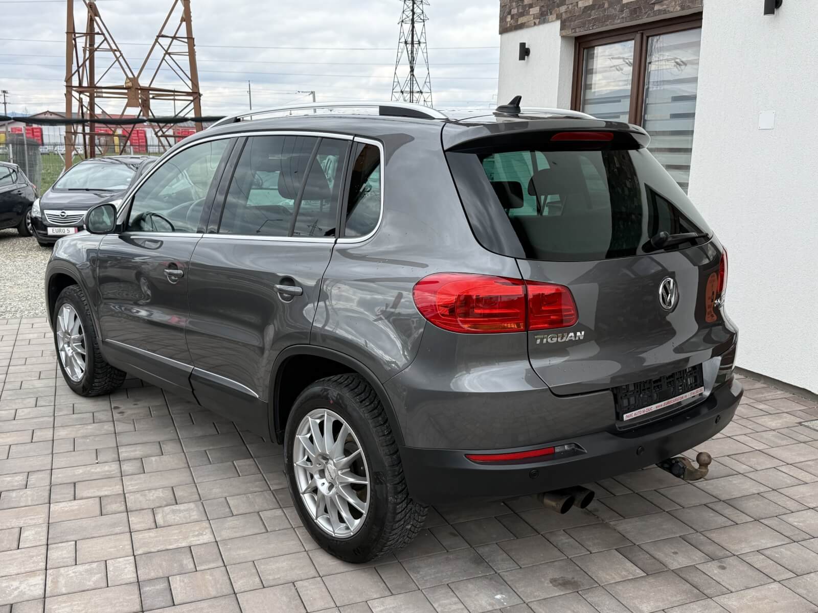 Volkswagen Tiguan Volkswagen Tiguan