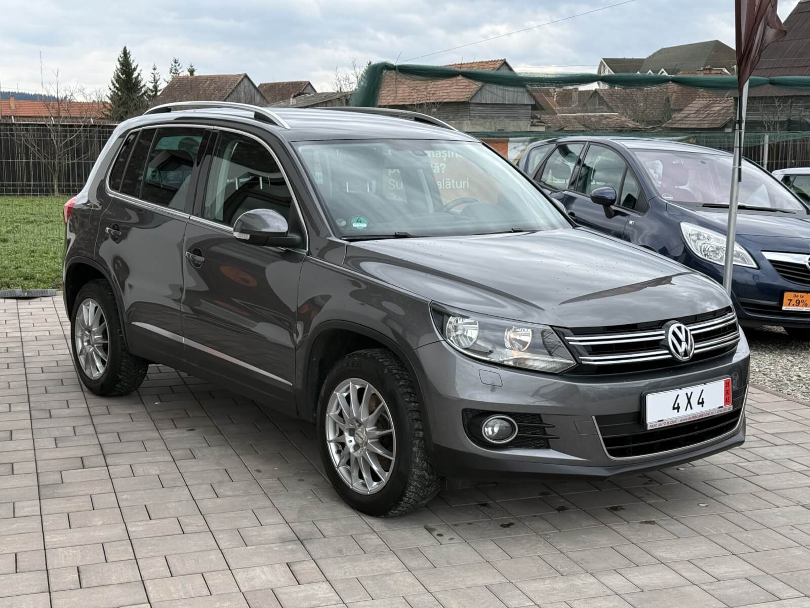 Volkswagen Tiguan Volkswagen Tiguan