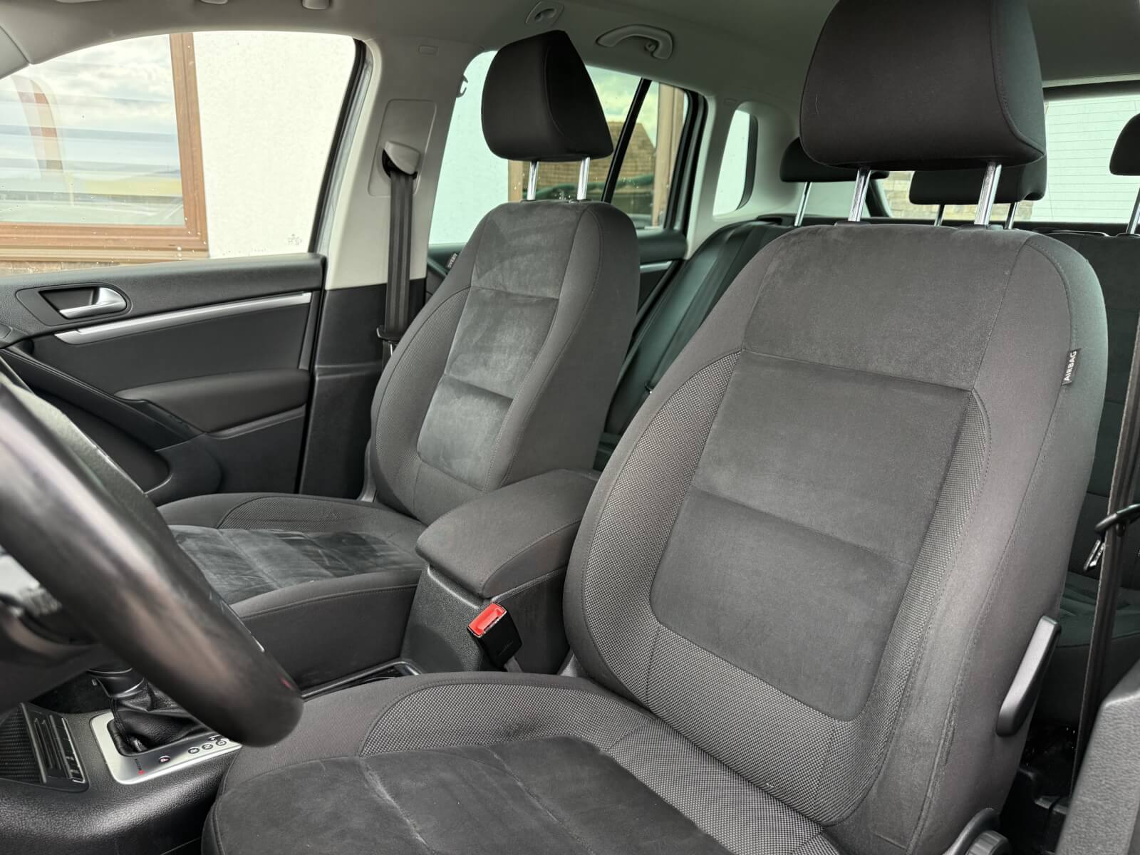 Volkswagen Tiguan Volkswagen Tiguan