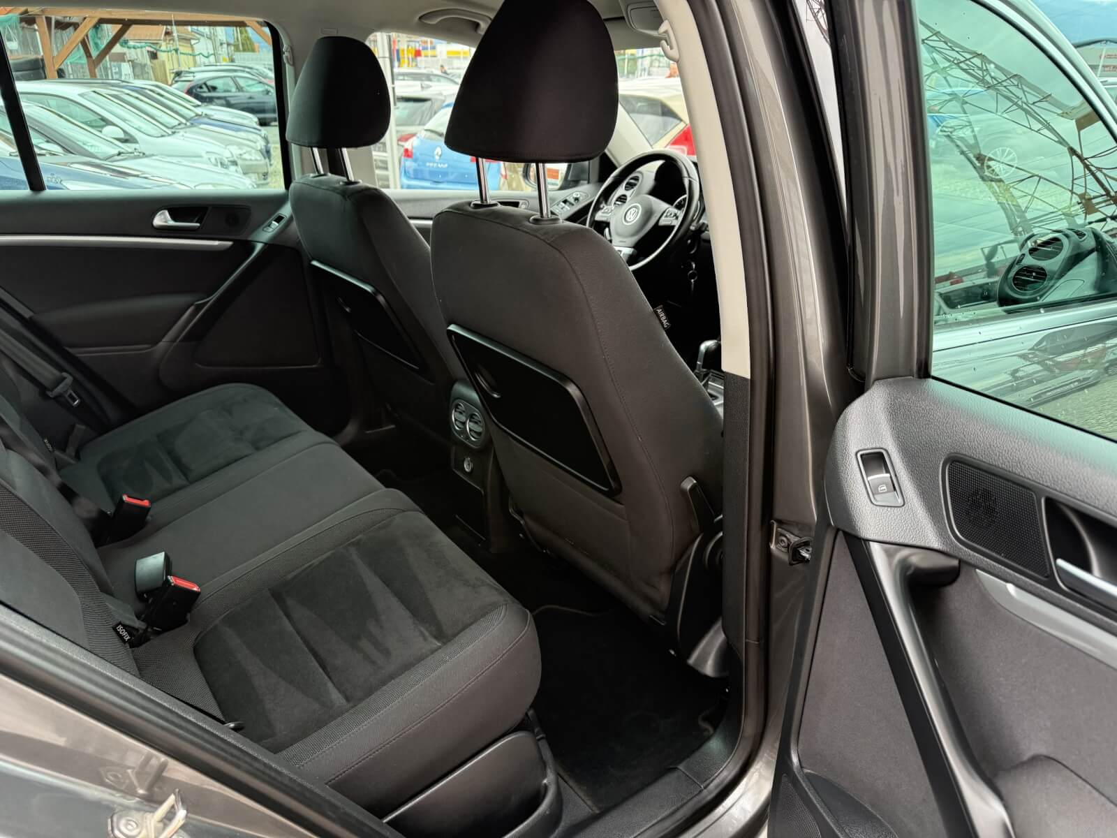 Volkswagen Tiguan Volkswagen Tiguan