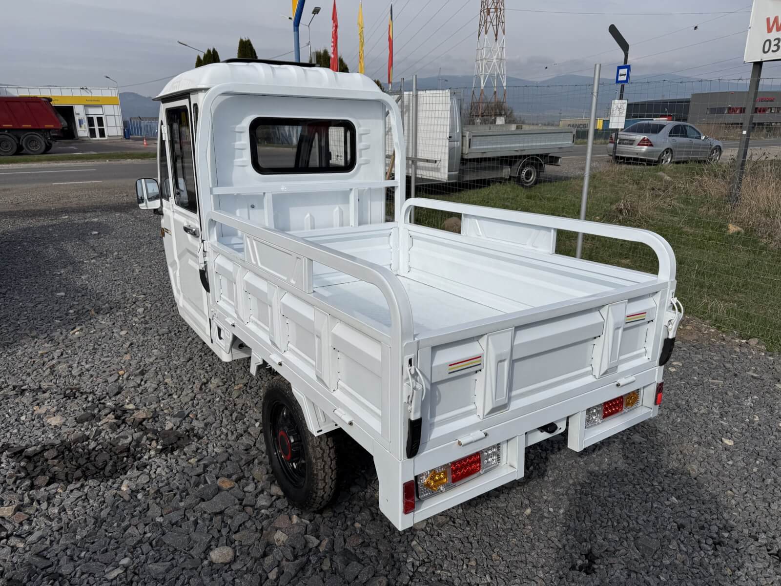 Triciclu electric KUBA E-KAMYONET