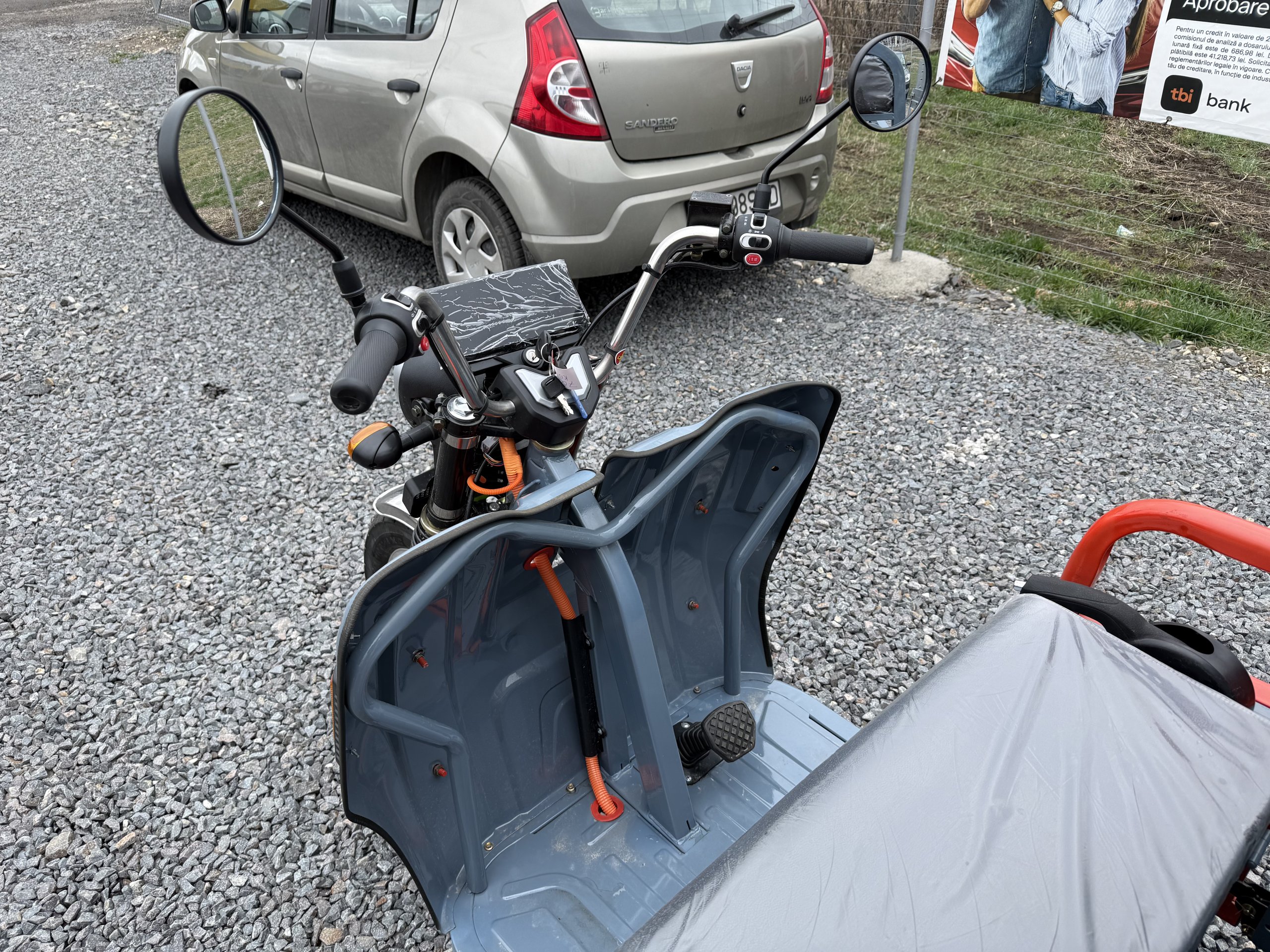 Triciclu electric FORTE CARGO 700