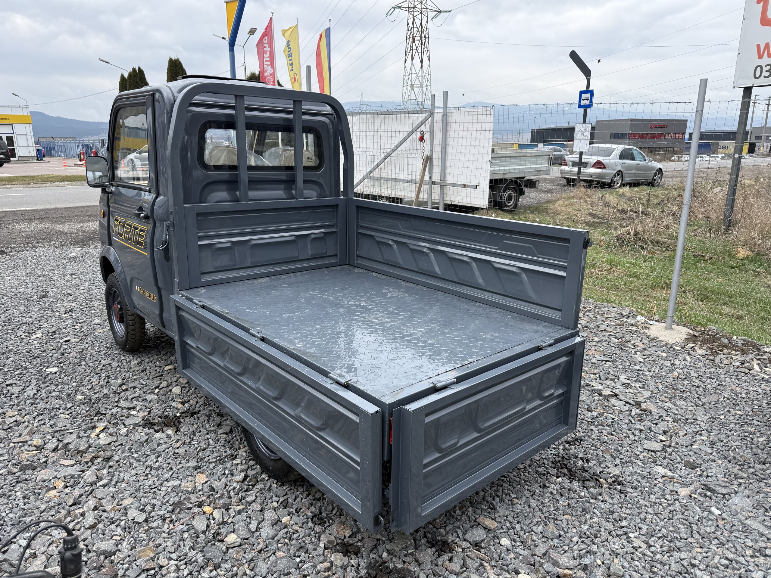 Forte E-Pickup, Camioneta