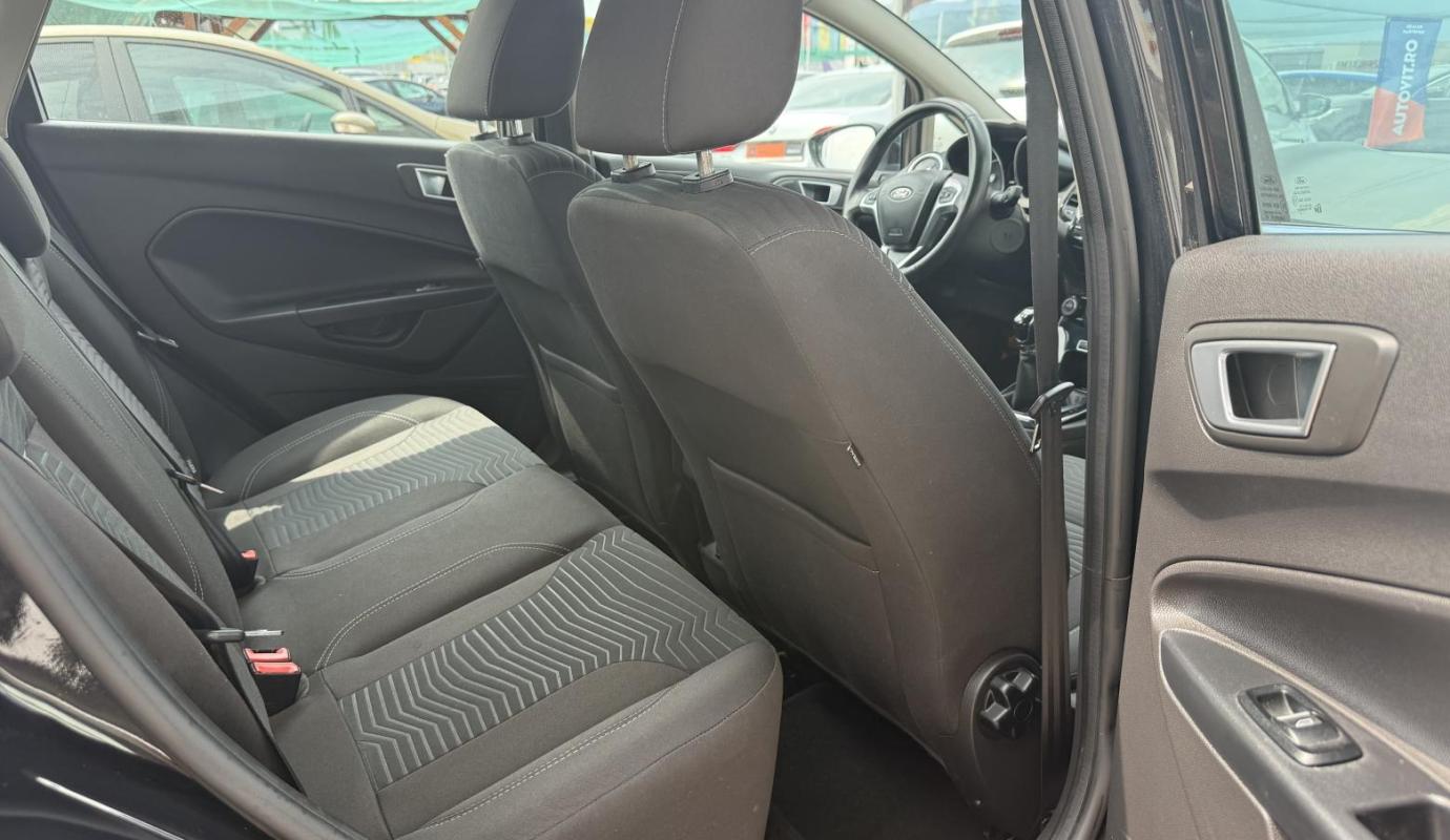 Ford Fiesta Titanium 2014