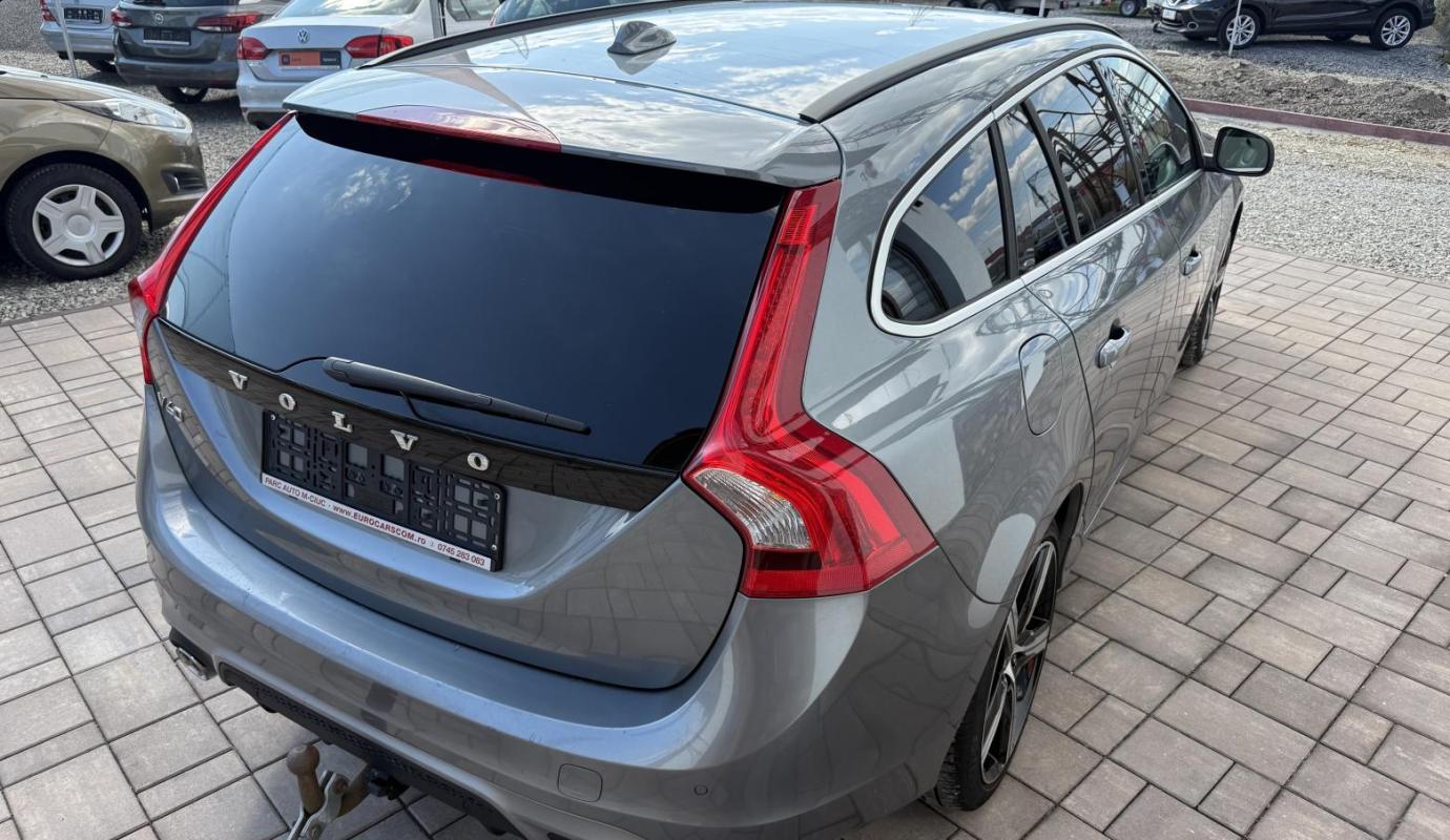 Volvo V60 R-Design 2017