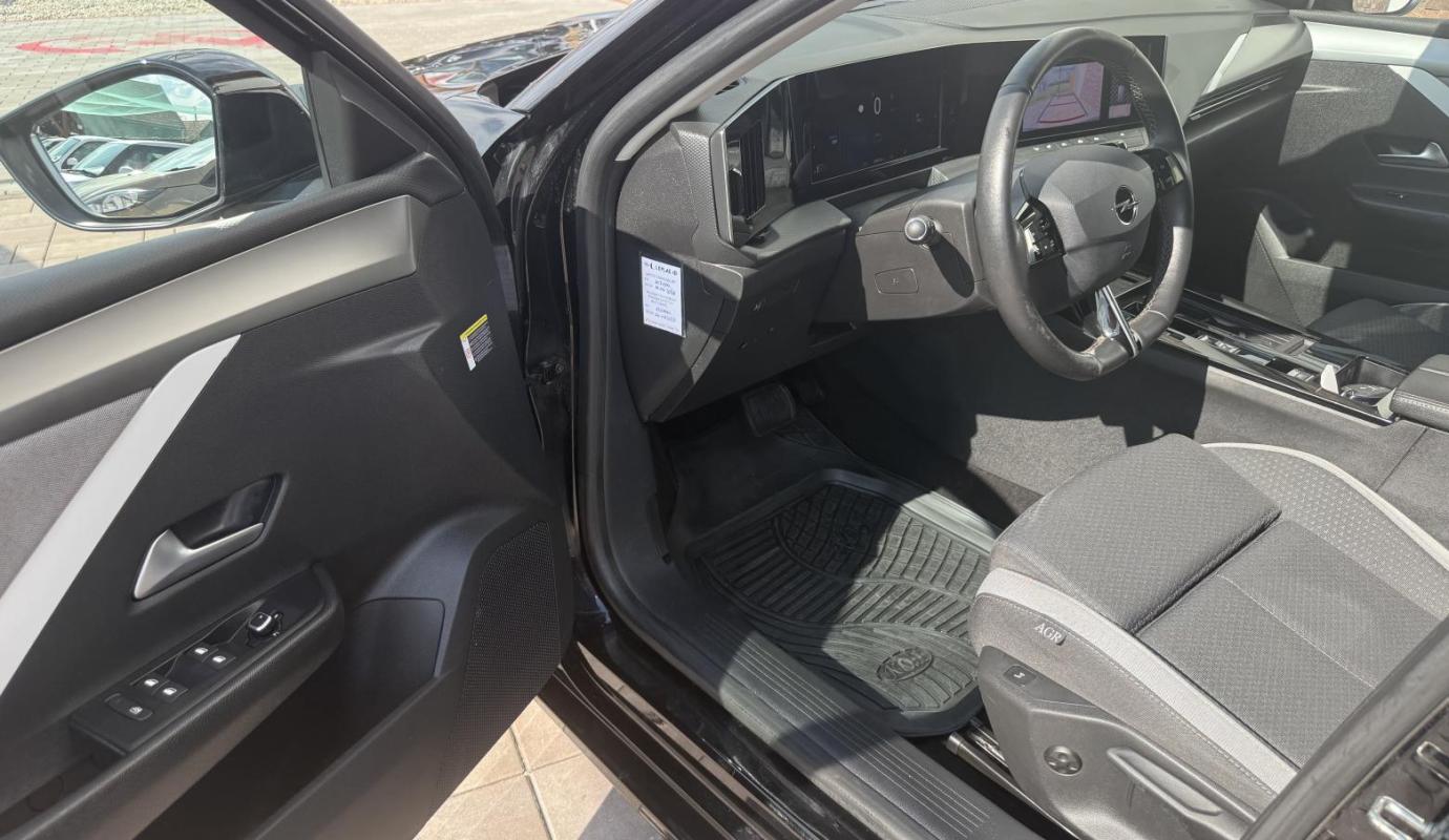 Opel Astra 2024