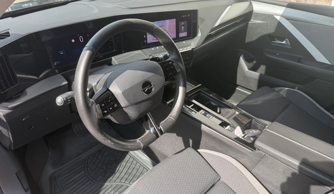 Opel Astra 2024